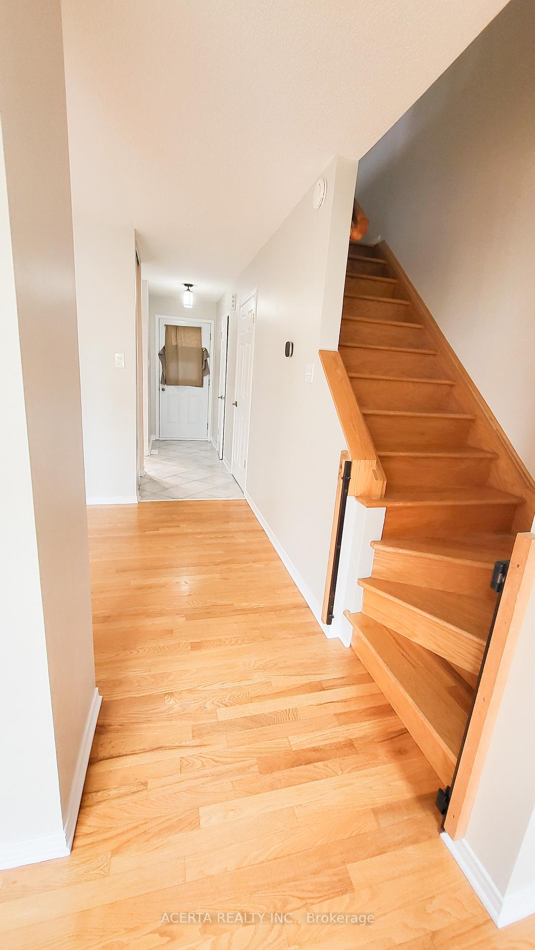 Photo 10 of 249 Teal Crescent, Ottawa, Chatelaine Village — HOMEH