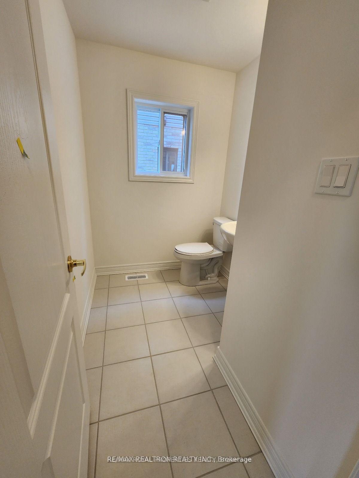 Photo 6 of 115 Plewes Drive, Collingwood — HOMEH