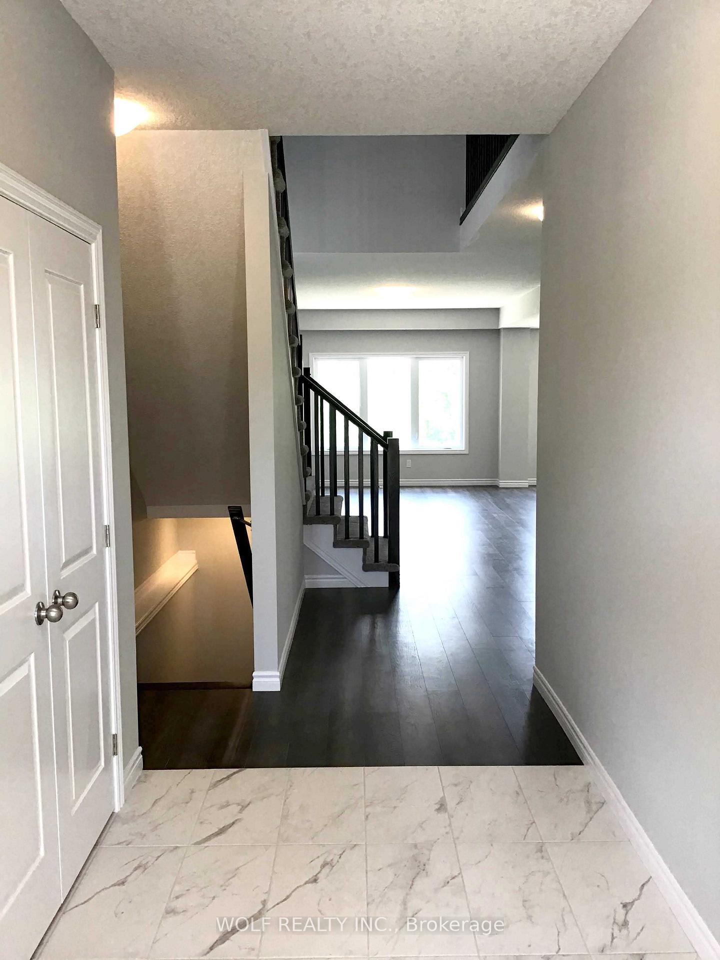 Photo 3 of 521 Doonwoods Crescent, Kitchener, Doon South — HOMEH
