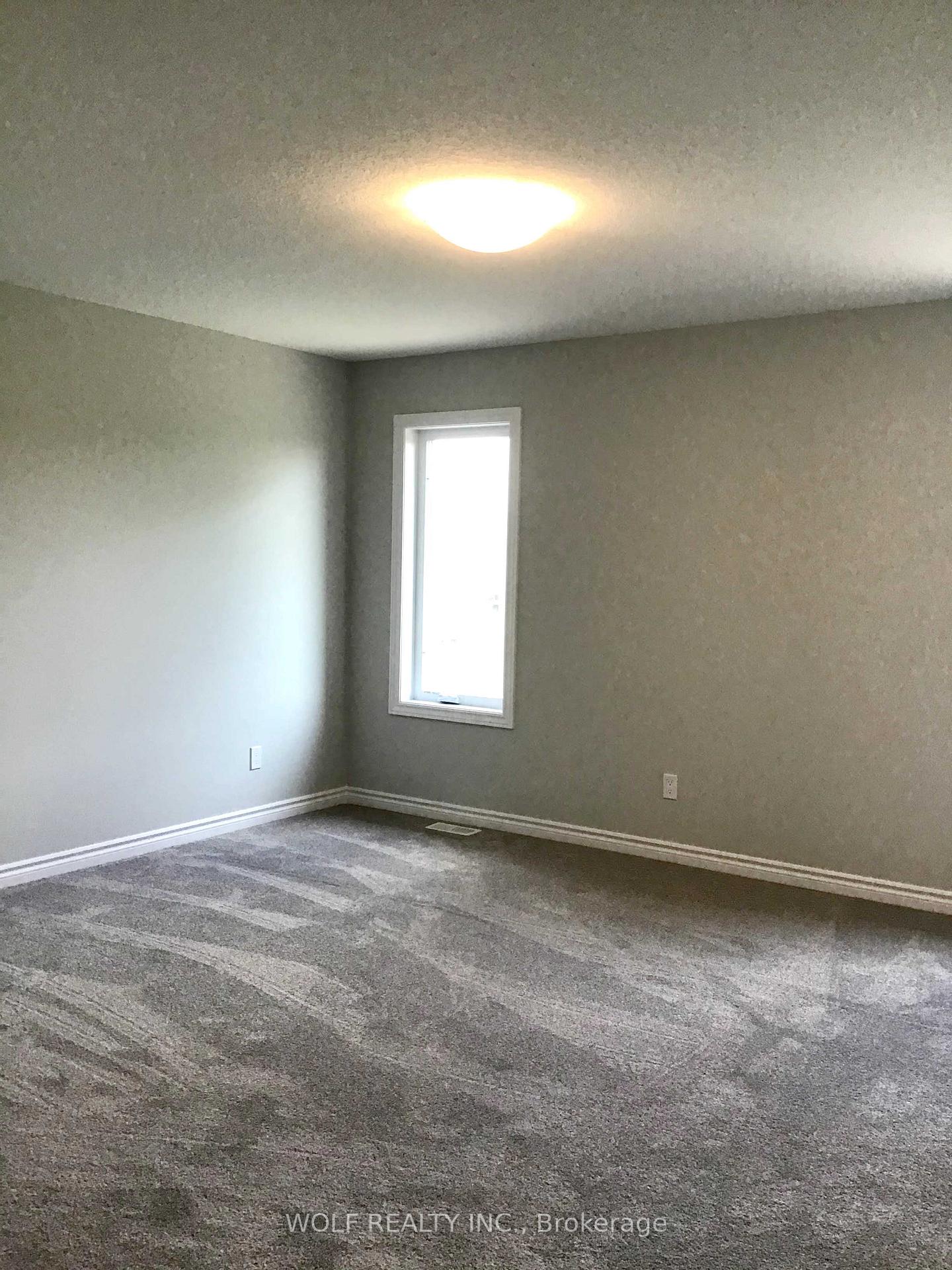 Photo 9 of 521 Doonwoods Crescent, Kitchener, Doon South — HOMEH