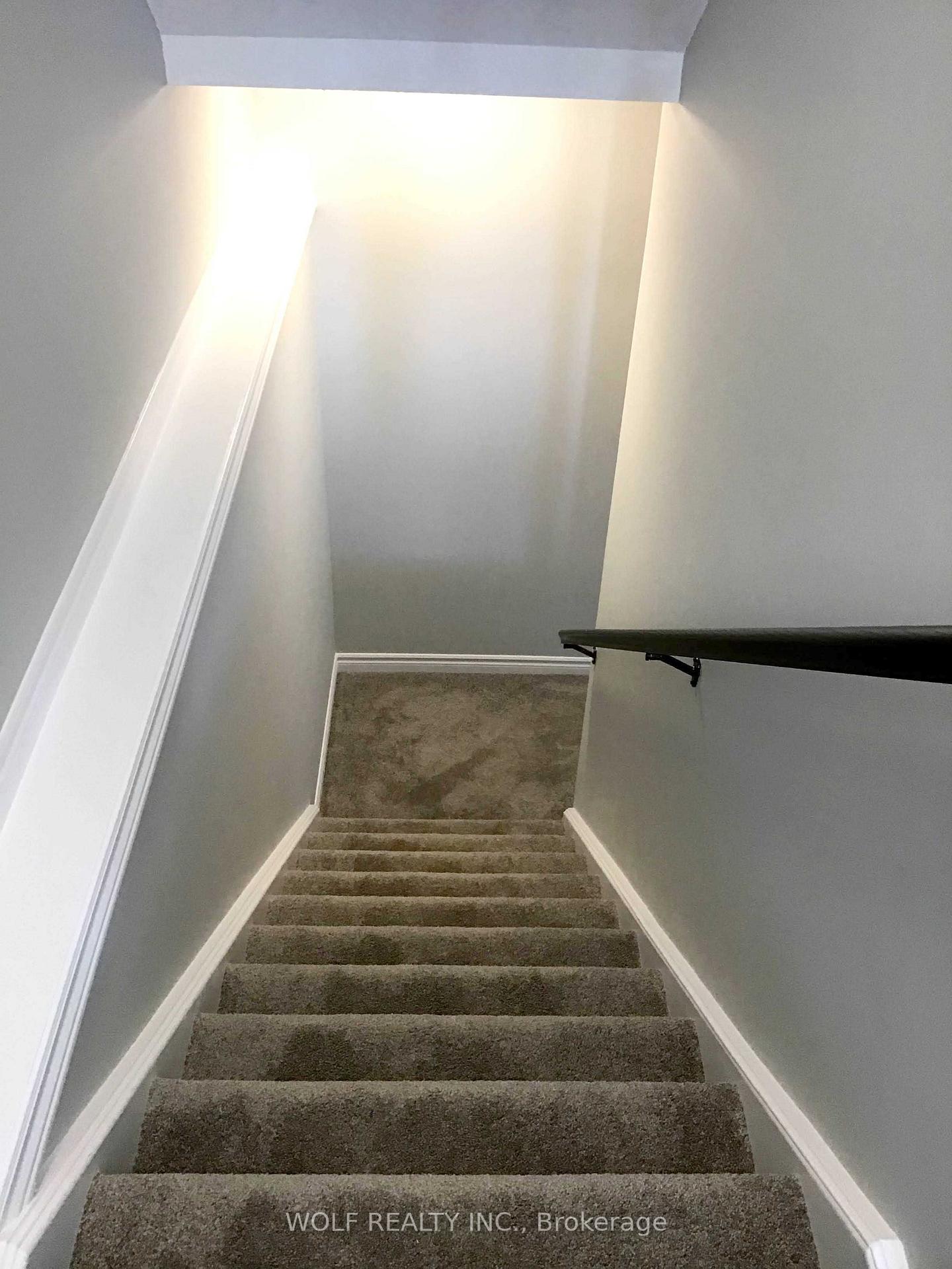Photo 23 of 521 Doonwoods Crescent, Kitchener, Doon South — HOMEH