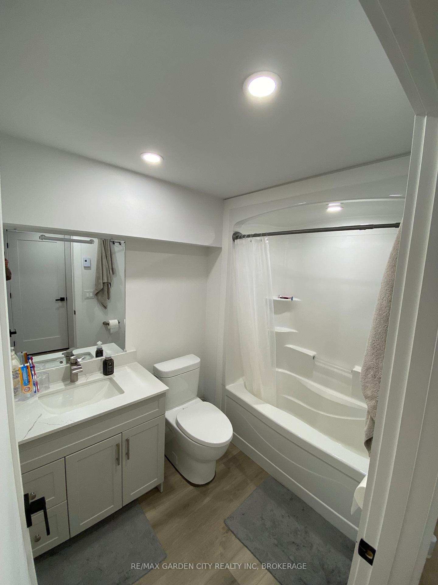 Photo 10 of Unit LOWER, 618 Clare Avenue, Welland, N. Welland — HOMEH