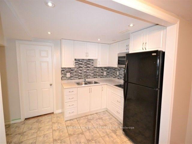 Photo 5 of Unit Bsmt., 260 Green Road, Hamilton, Stoney Creek — HOMEH