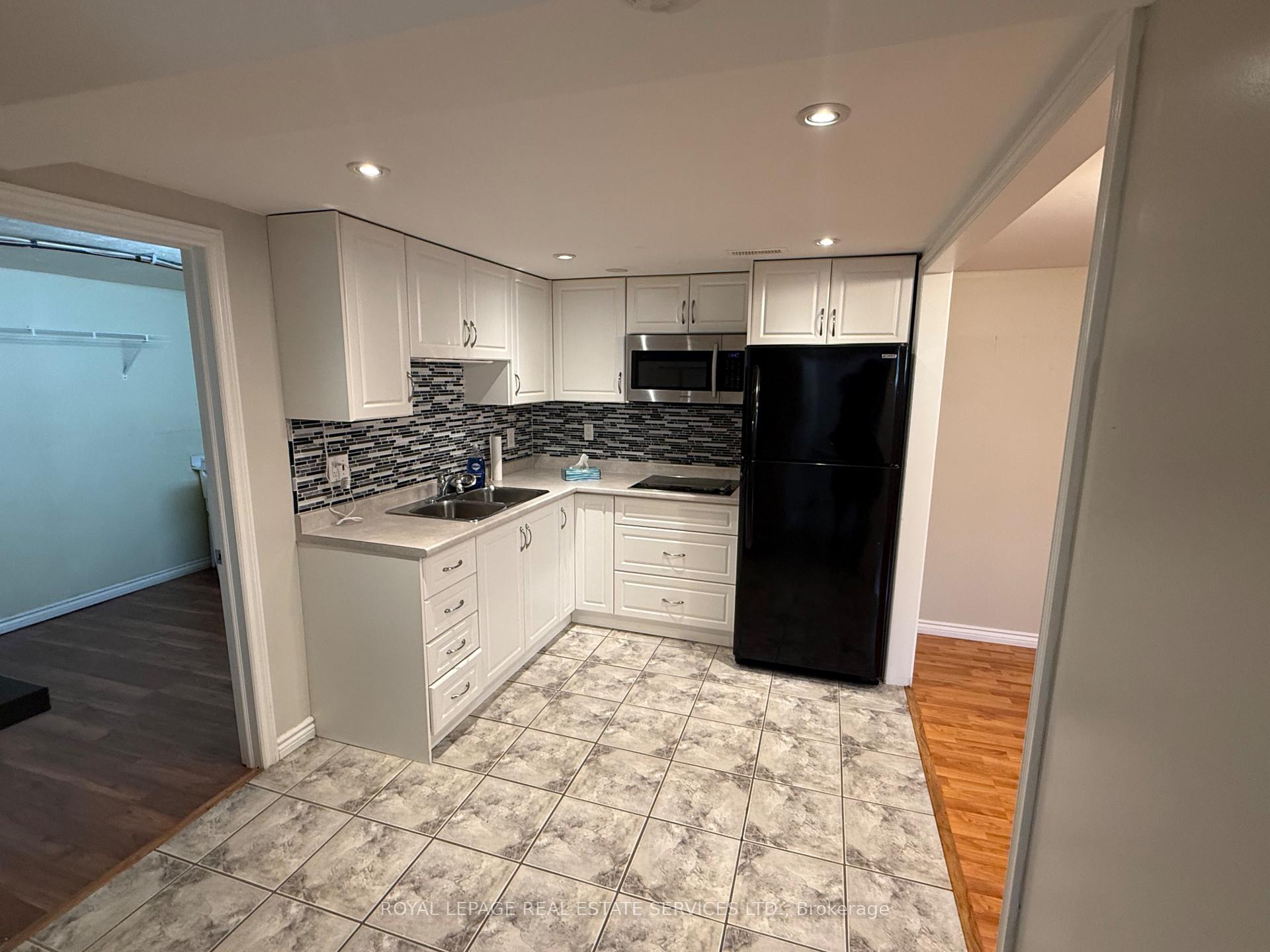 Photo 16 of Unit Bsmt., 260 Green Road, Hamilton, Stoney Creek — HOMEH
