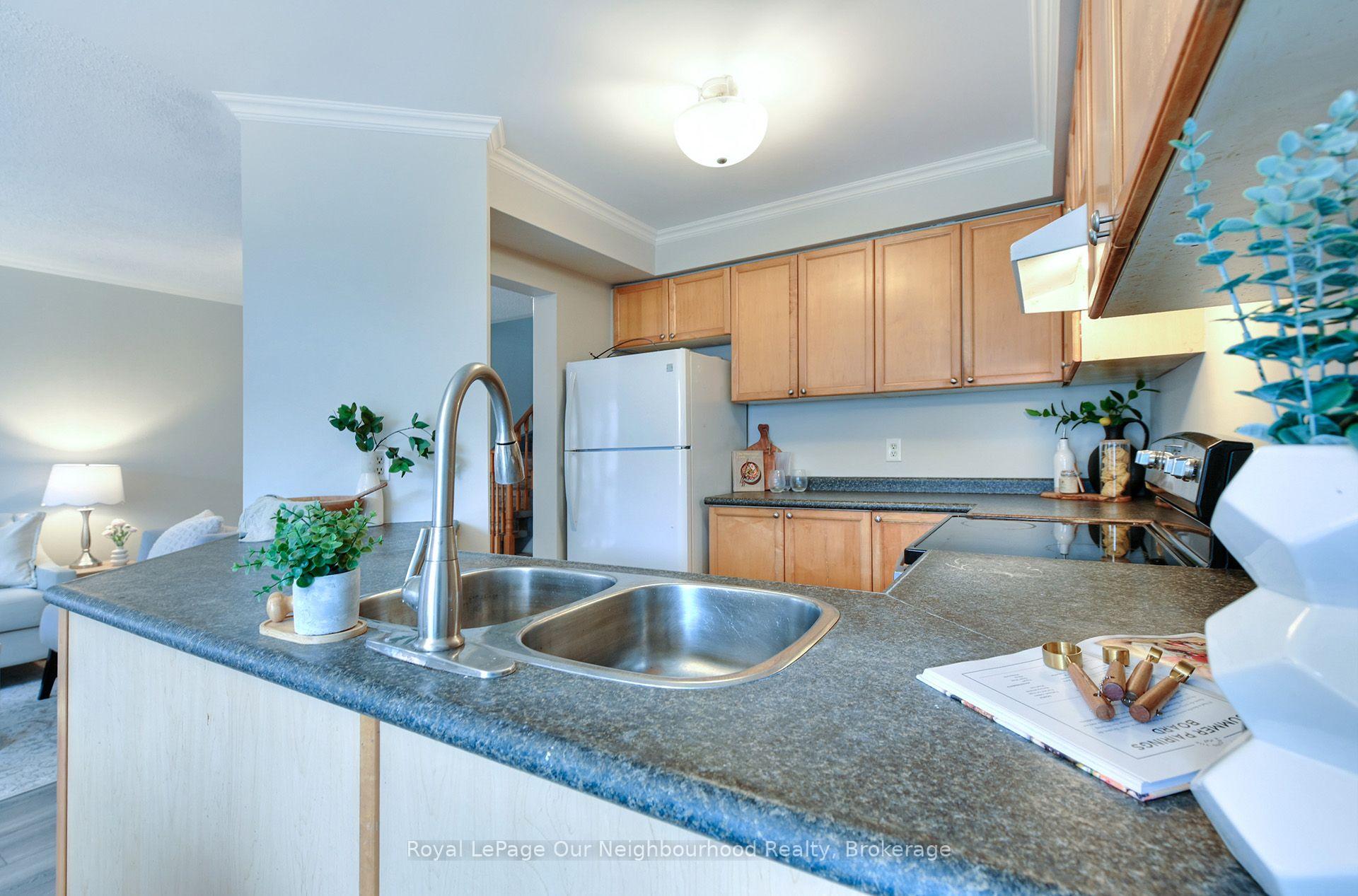 Photo 6 of 38 Wilkins Crescent, Clarington, Courtice — HOMEH