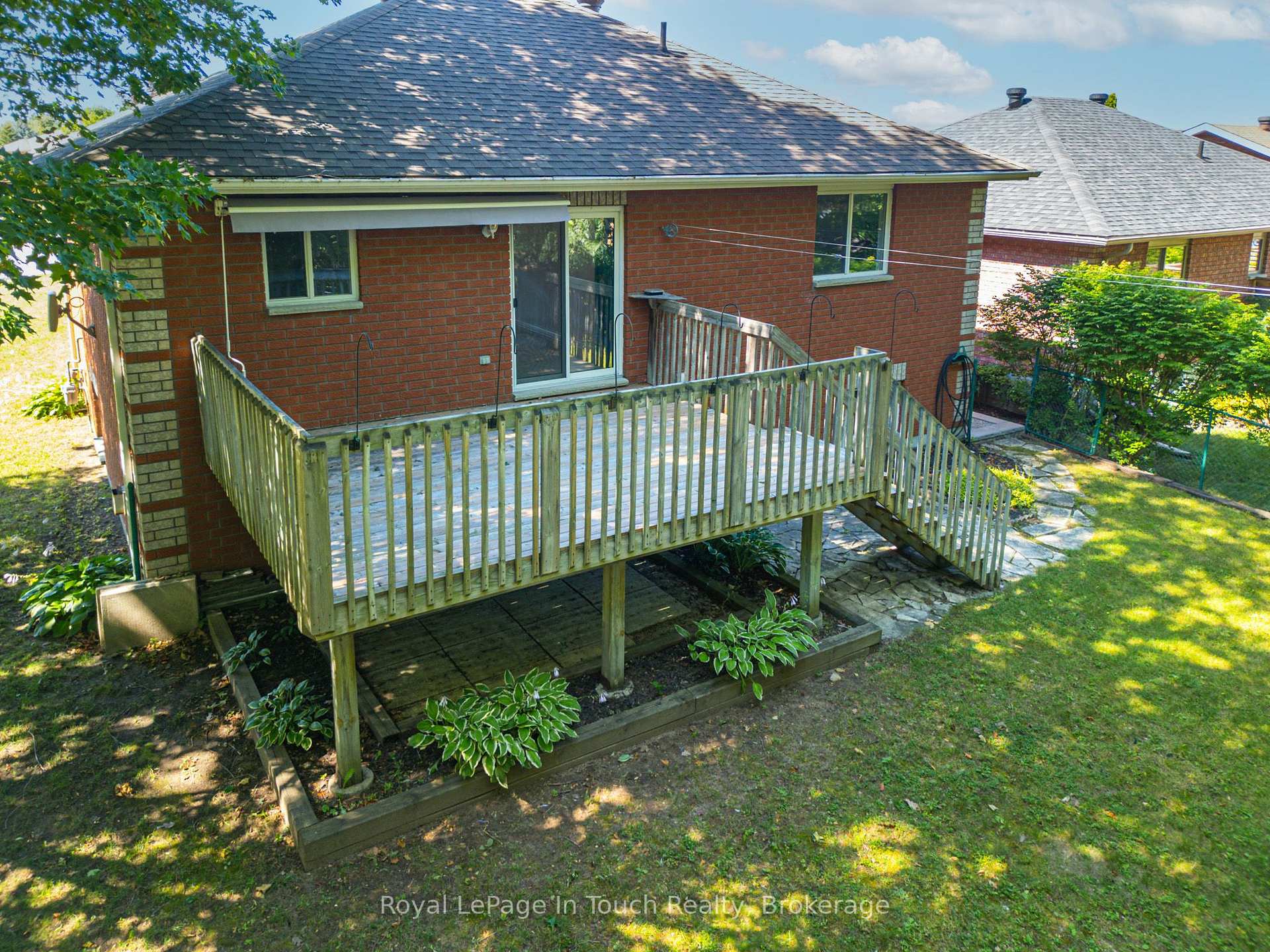 Photo 4 of 30 Charles Street, Penetanguishene — HOMEH
