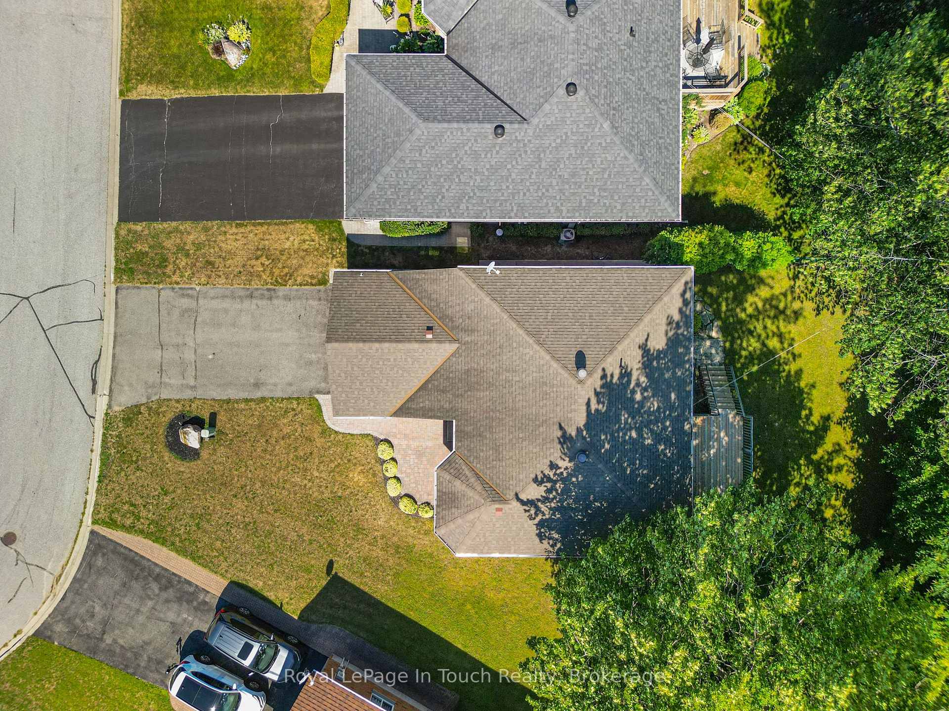 Photo 12 of 30 Charles Street, Penetanguishene — HOMEH