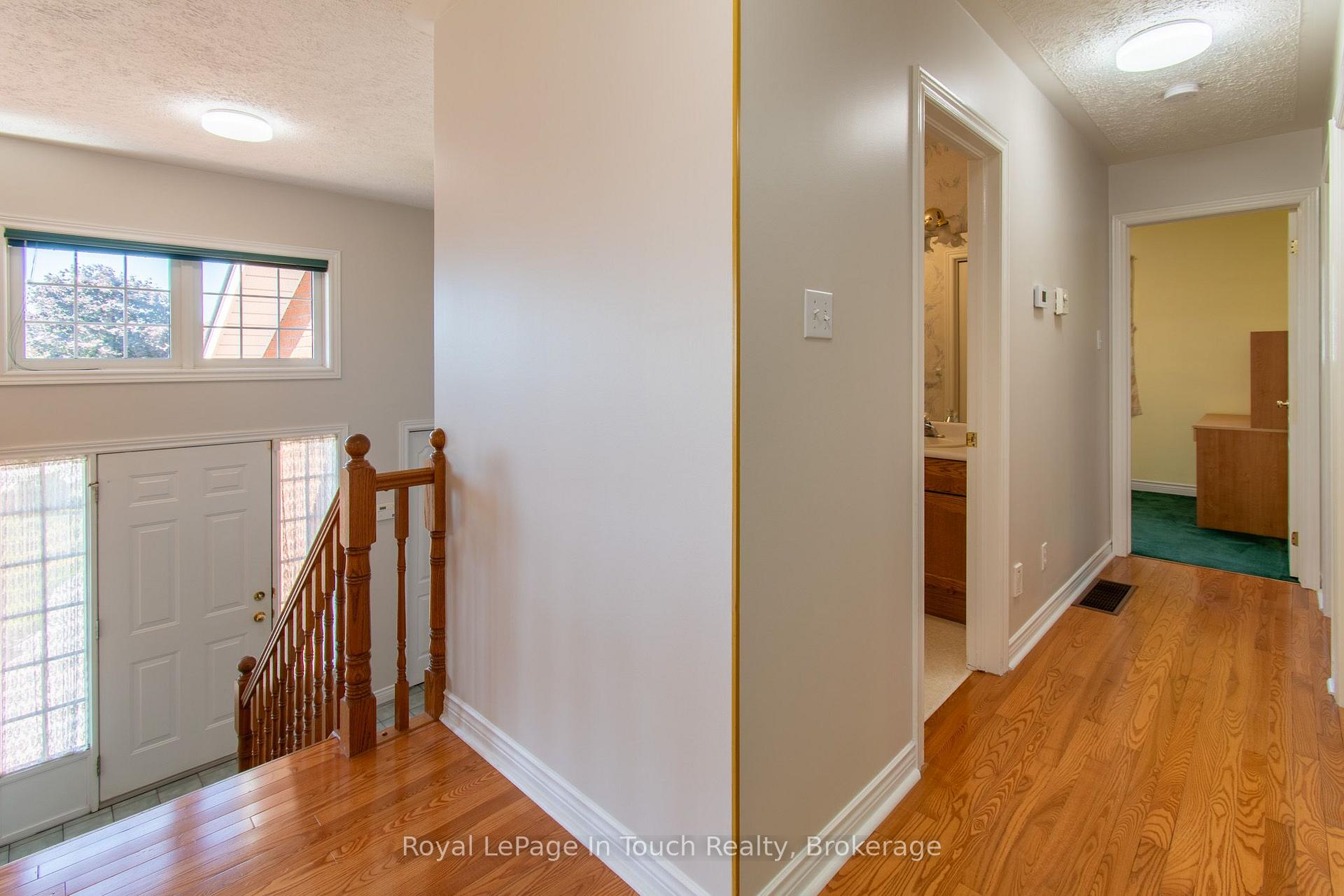 Photo 21 of 30 Charles Street, Penetanguishene — HOMEH