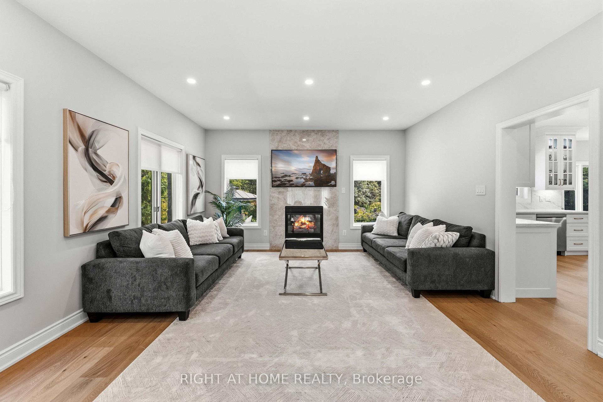 Photo 14 of 80 Edward Pottage Crescent, King, Pottageville — HOMEH