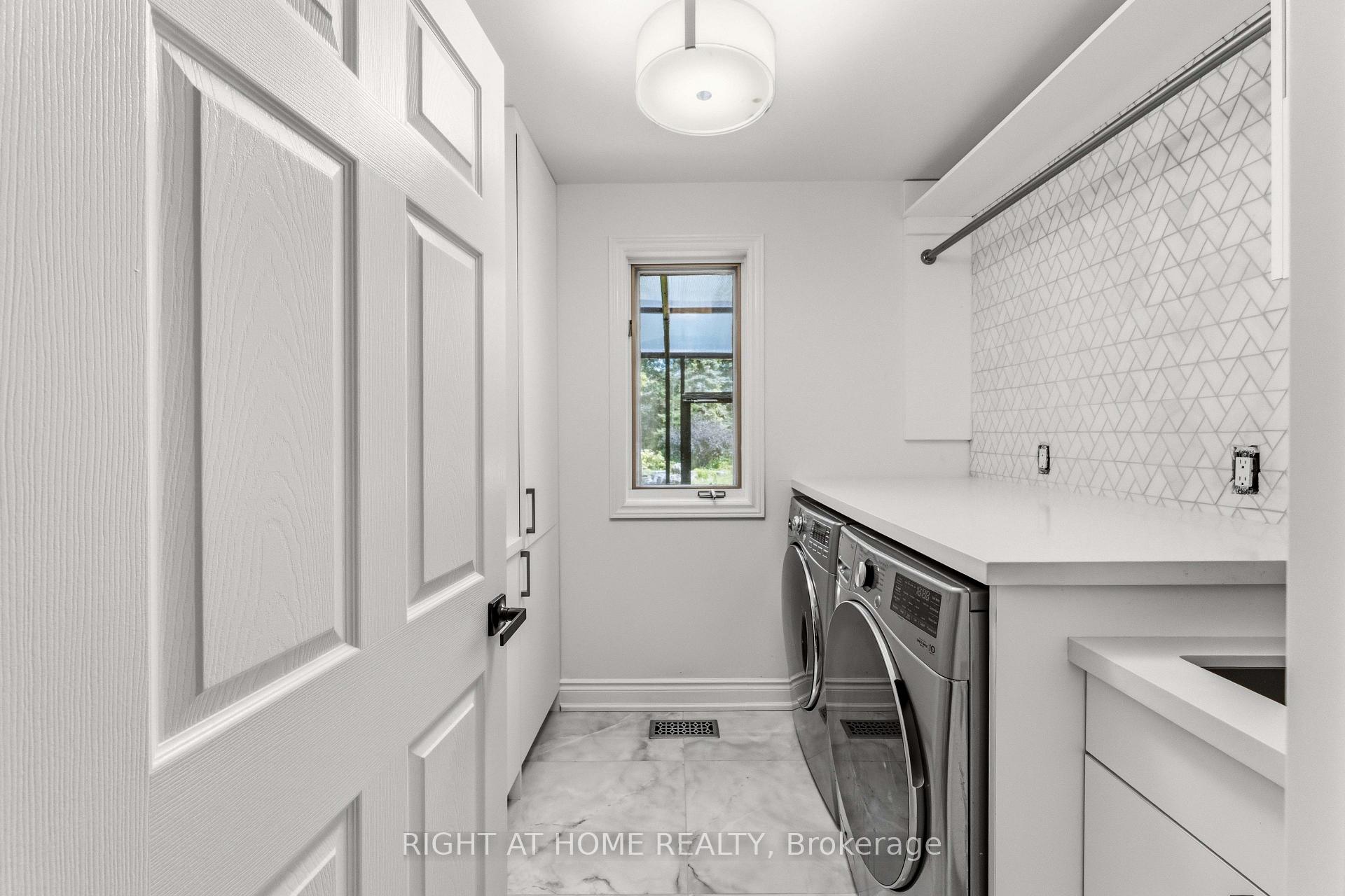 Photo 25 of 80 Edward Pottage Crescent, King, Pottageville — HOMEH