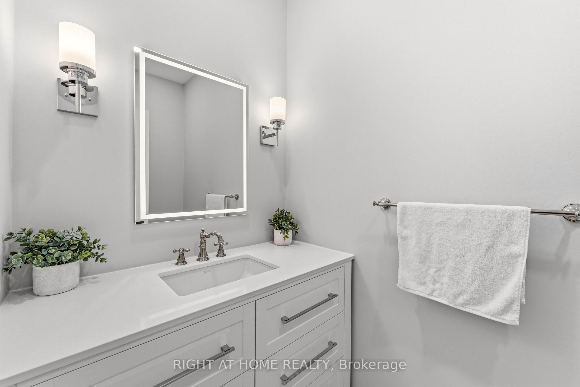 Photo 26 of 80 Edward Pottage Crescent, King, Pottageville — HOMEH