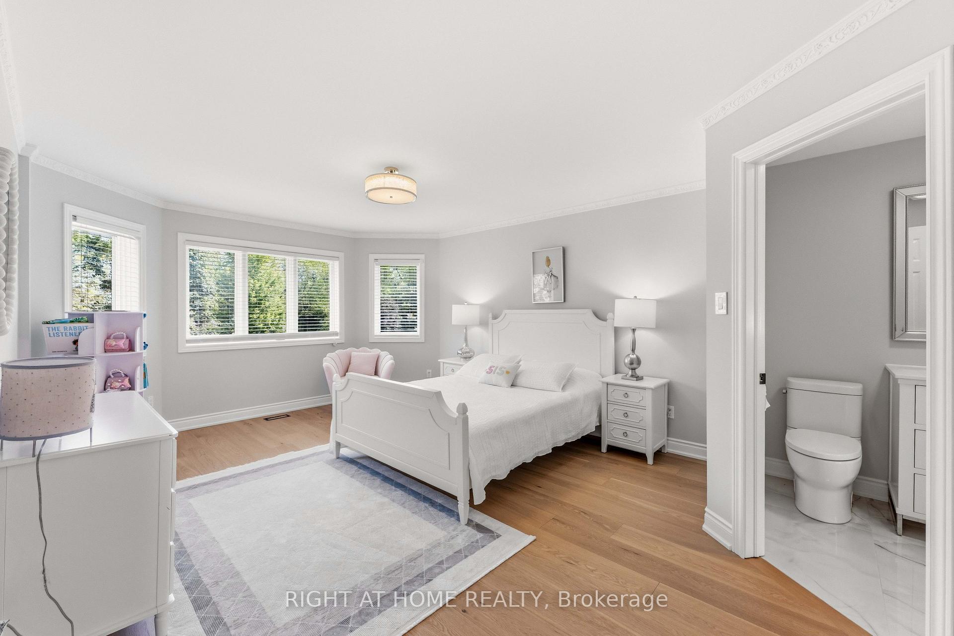 Photo 30 of 80 Edward Pottage Crescent, King, Pottageville — HOMEH