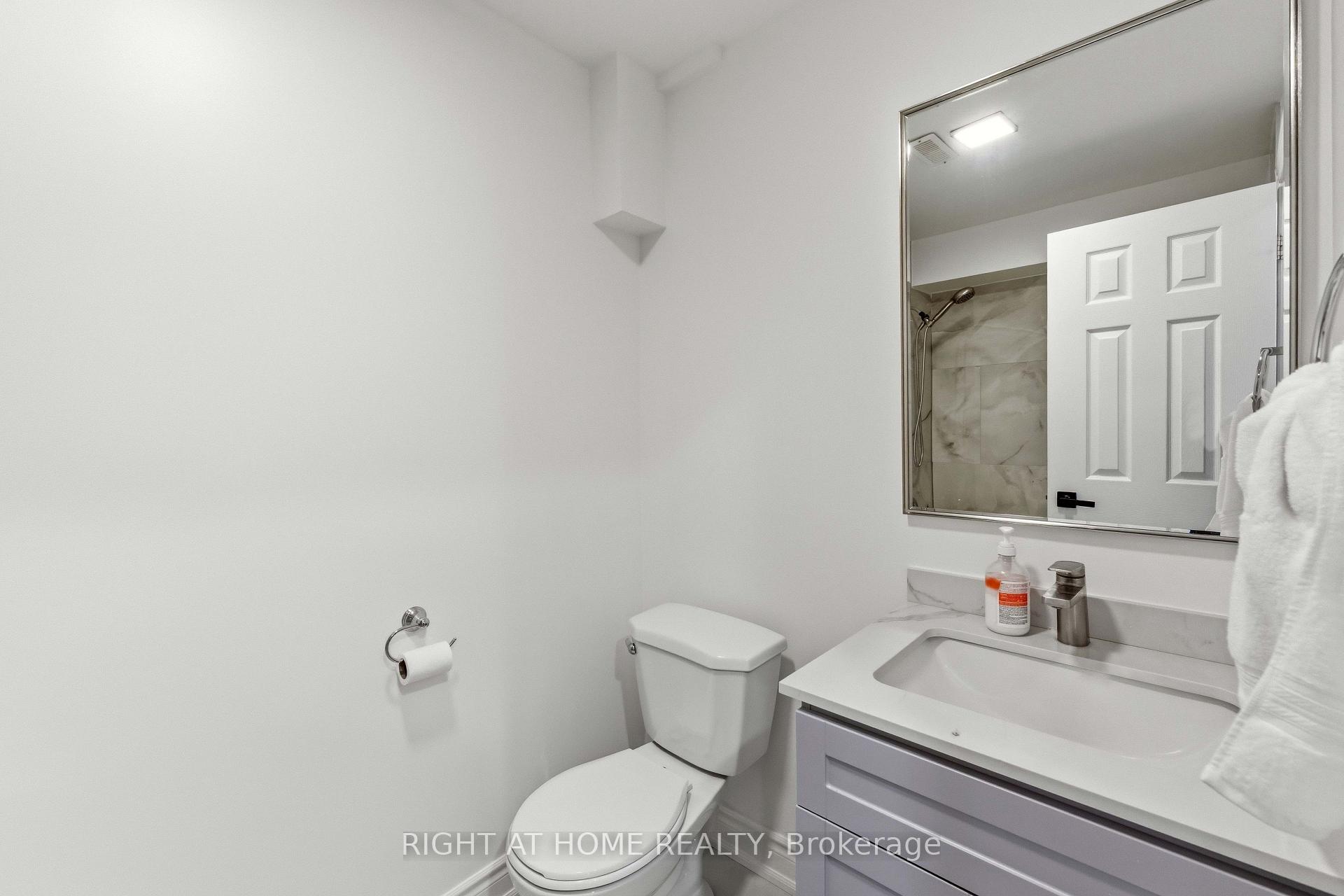 Photo 38 of 80 Edward Pottage Crescent, King, Pottageville — HOMEH