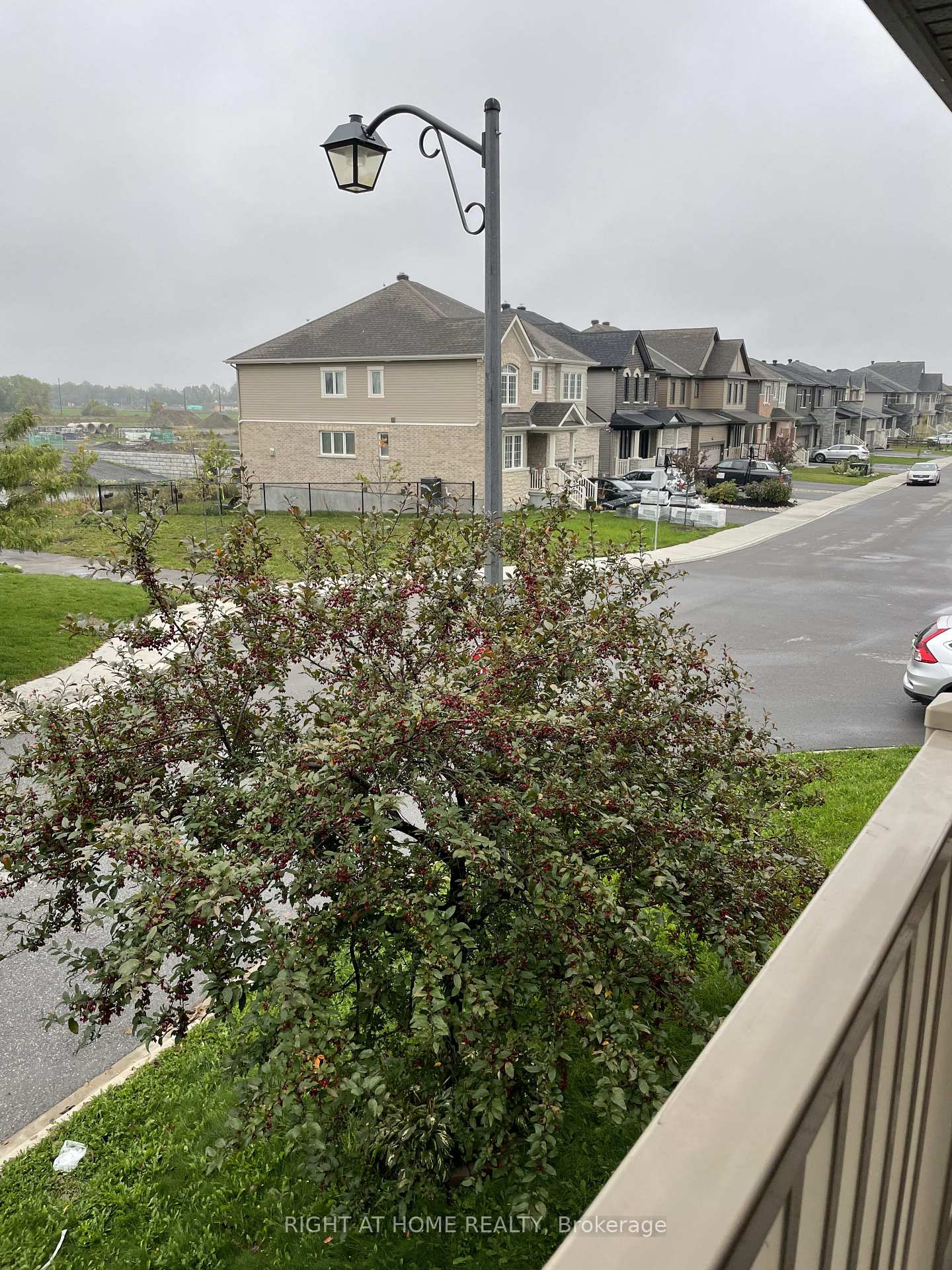 Photo 13 of 1626 Haydon Circle, Ottawa, Barrhaven - Heritage Park — HOMEH