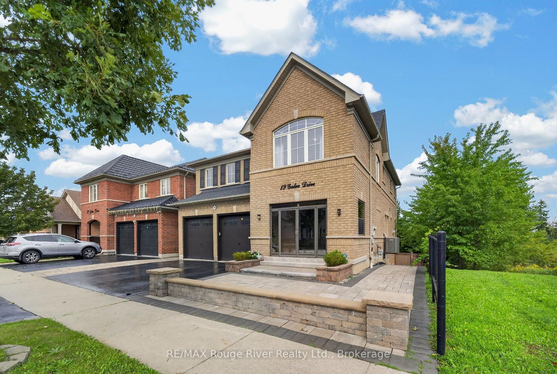 Photo 3 of 19 Galea Drive, Ajax, Central East — HOMEH