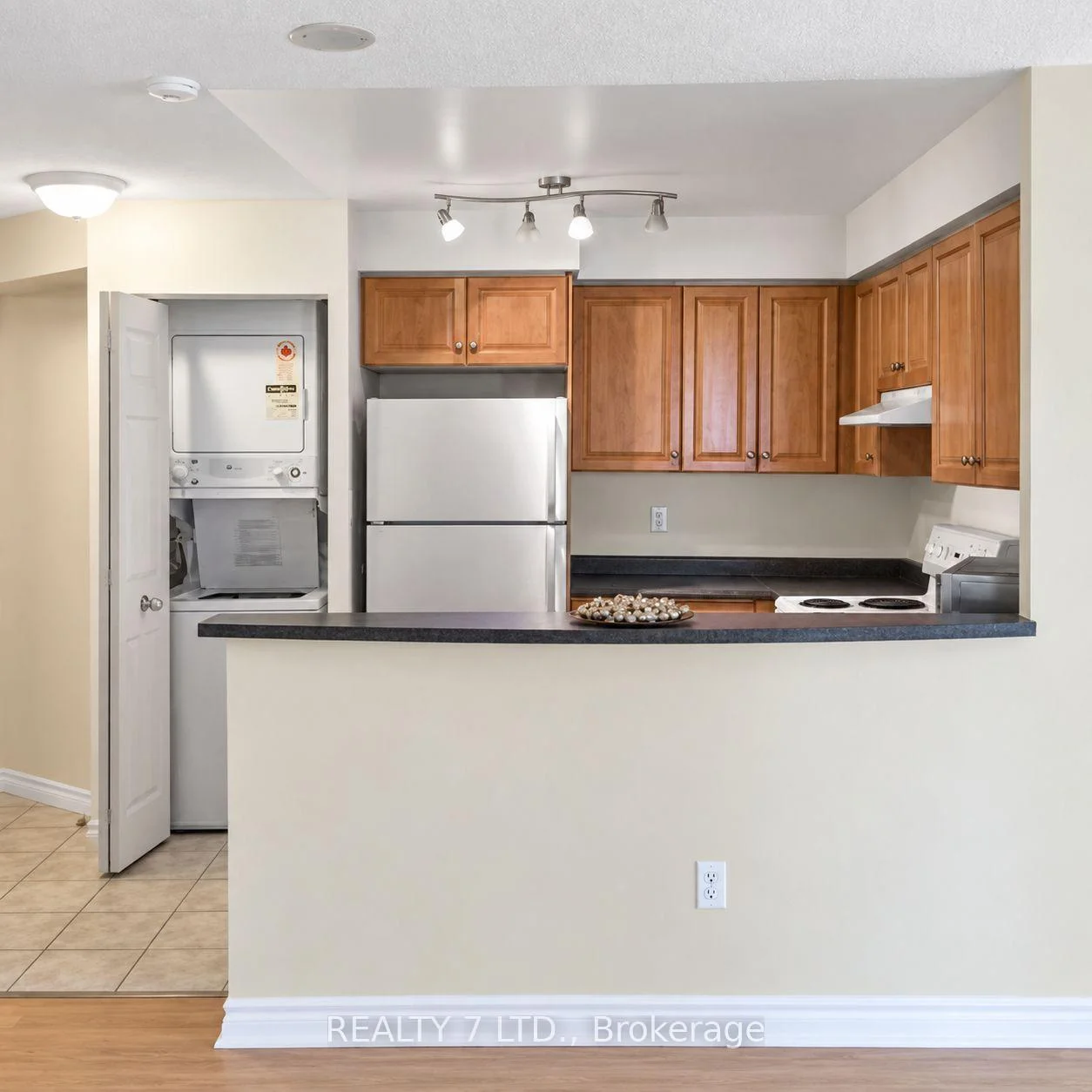 Photo 57 of Unit 1010, 150 Fairview Mall Drive, North York, Don Valley Village — HOMEH