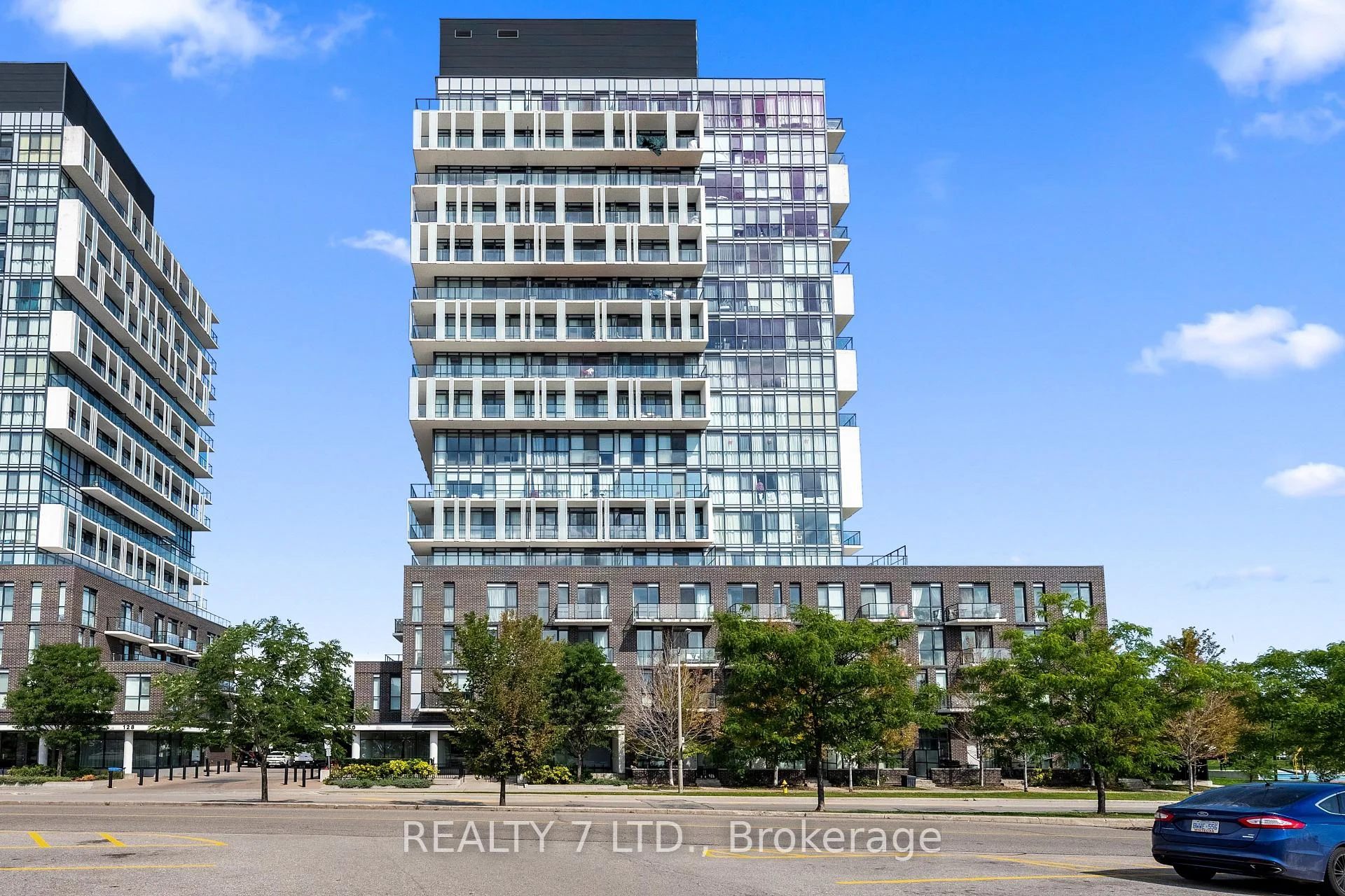 Photo 10 of Unit 1010, 150 Fairview Mall Drive, North York, Don Valley Village — HOMEH
