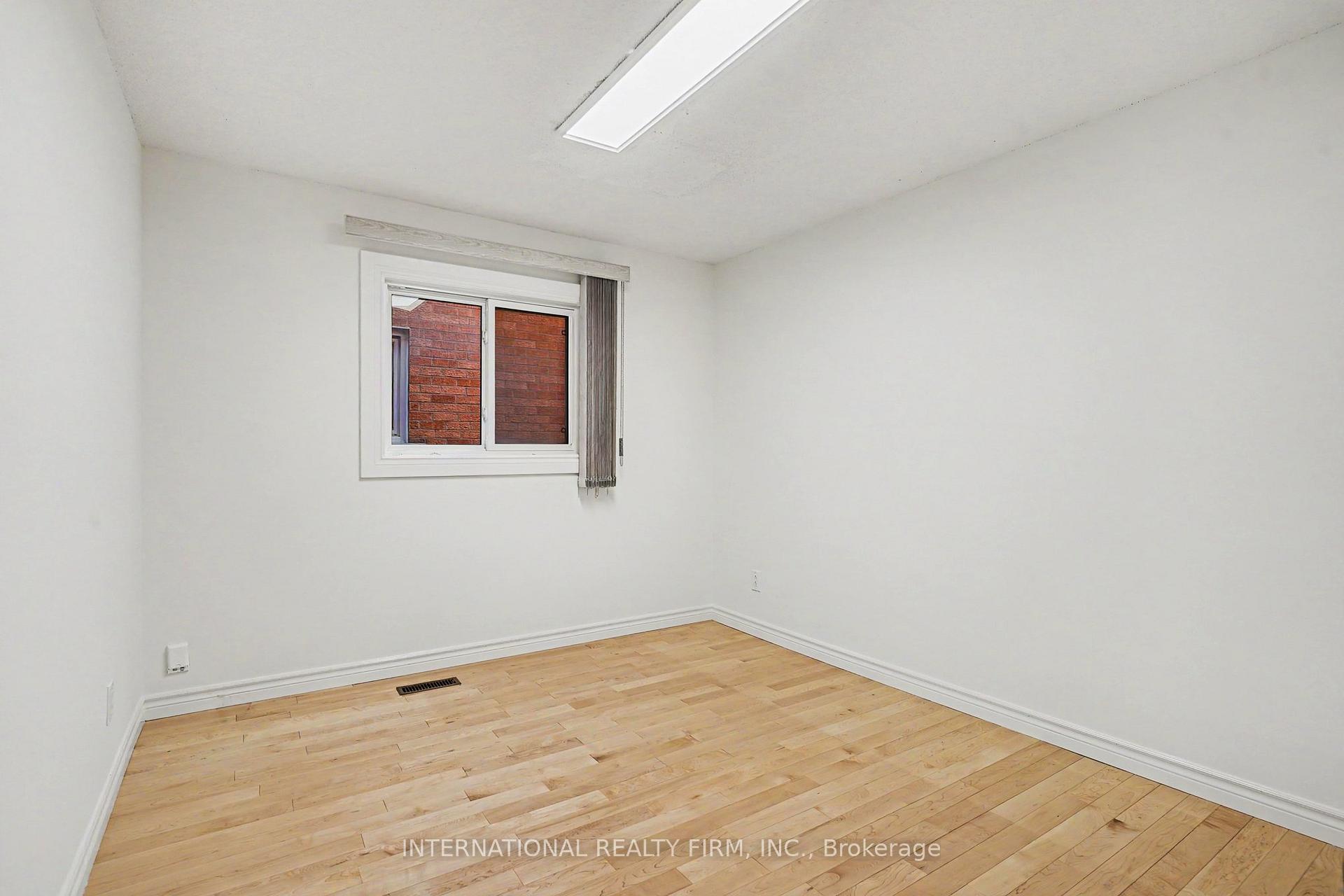 Photo 5 of 46 Heath Street, Richmond Hill, Doncrest — HOMEH