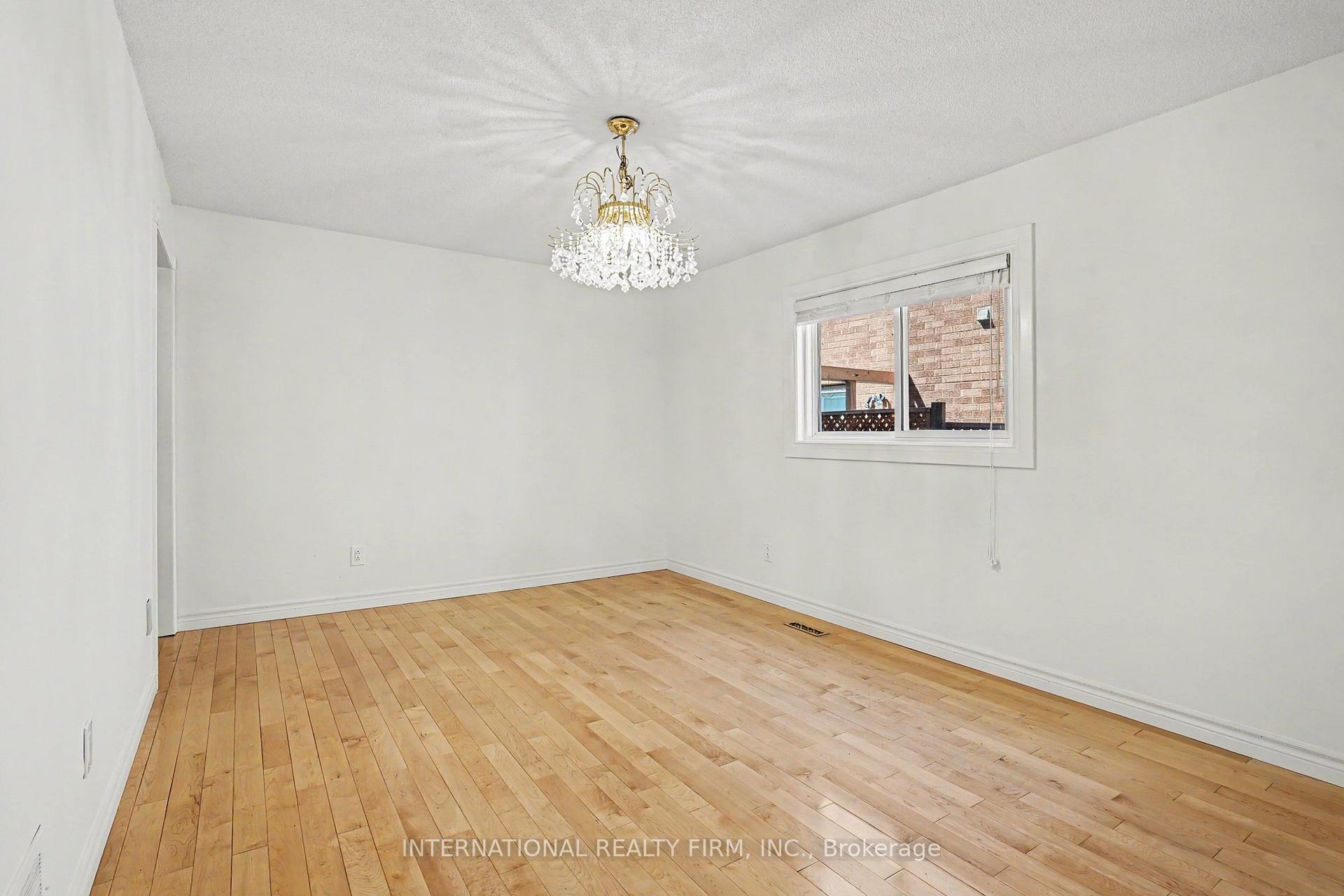 Photo 8 of 46 Heath Street, Richmond Hill, Doncrest — HOMEH