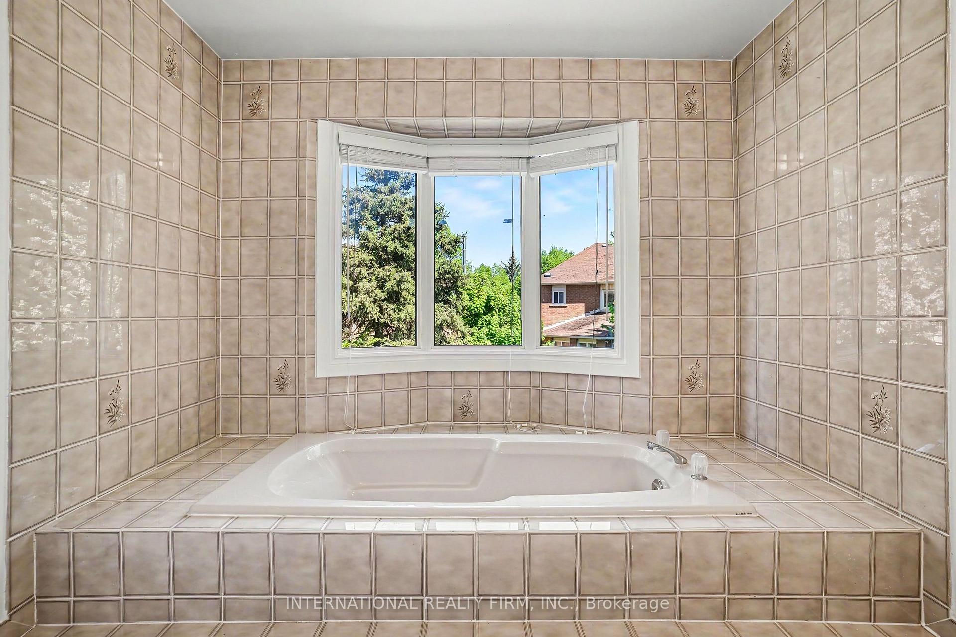 Photo 14 of 46 Heath Street, Richmond Hill, Doncrest — HOMEH