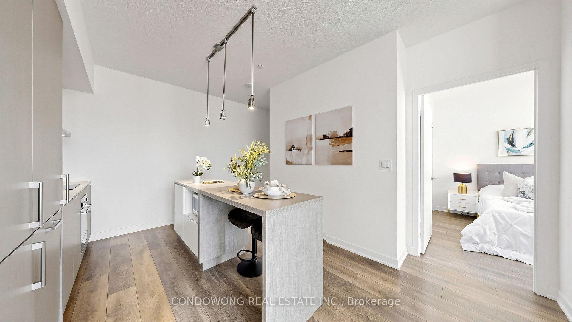 Photo 10 of Unit 4905, 100 Harbour Street, Toronto, Waterfront Communities — HOMEH