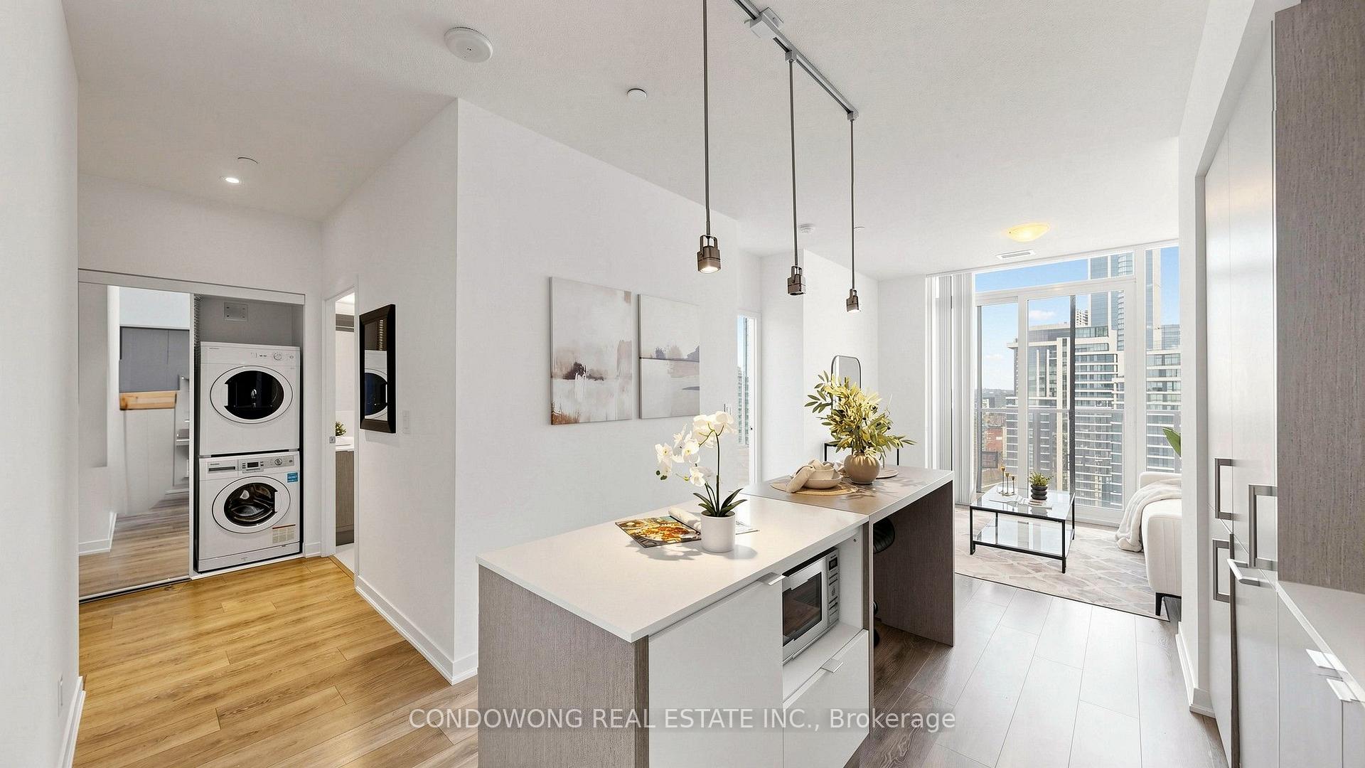 Photo 12 of Unit 4905, 100 Harbour Street, Toronto, Waterfront Communities — HOMEH