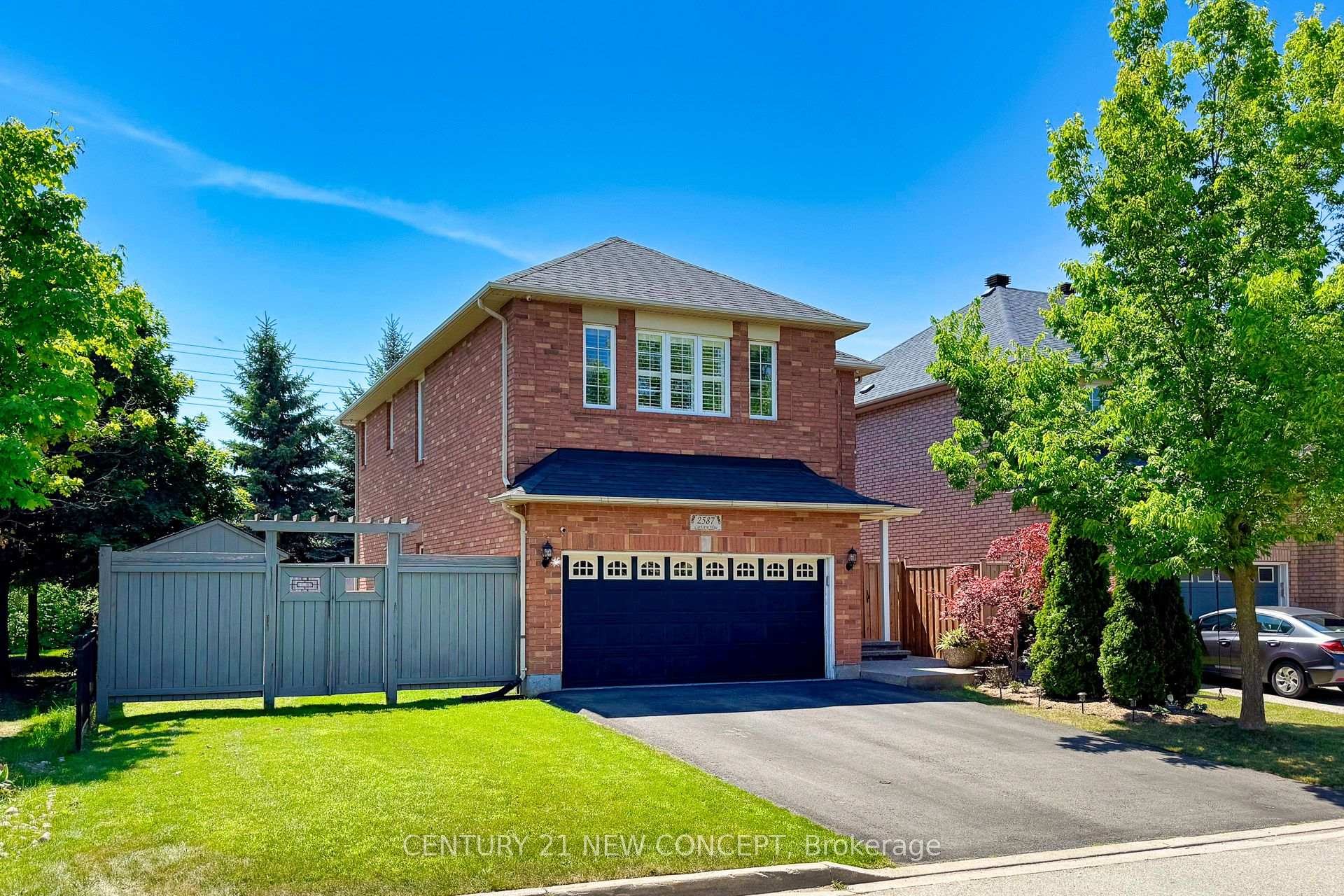 Photo 5 of 2587 Carberry Way, Oakville, Westmount — HOMEH