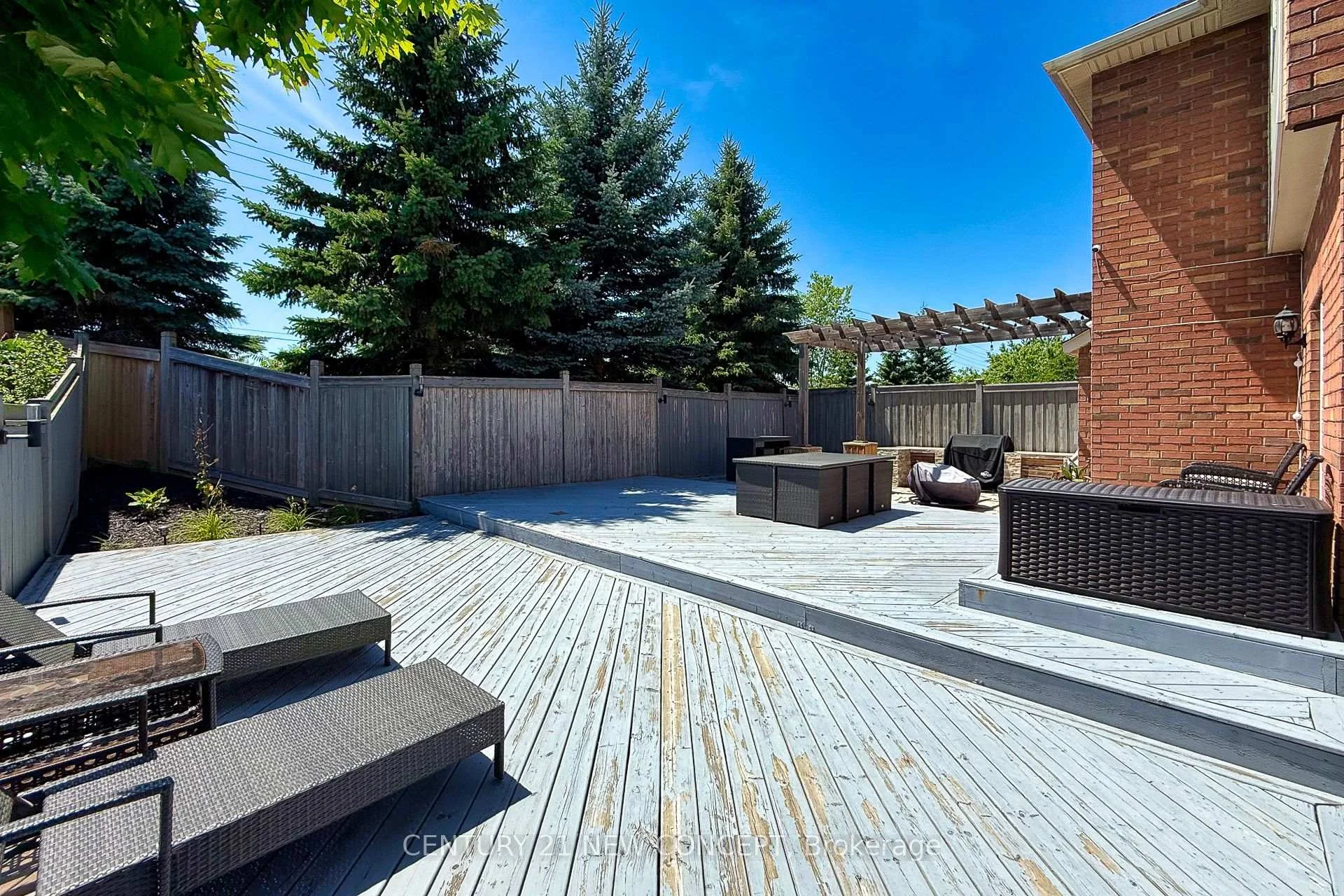 Photo 18 of 2587 Carberry Way, Oakville, Westmount — HOMEH