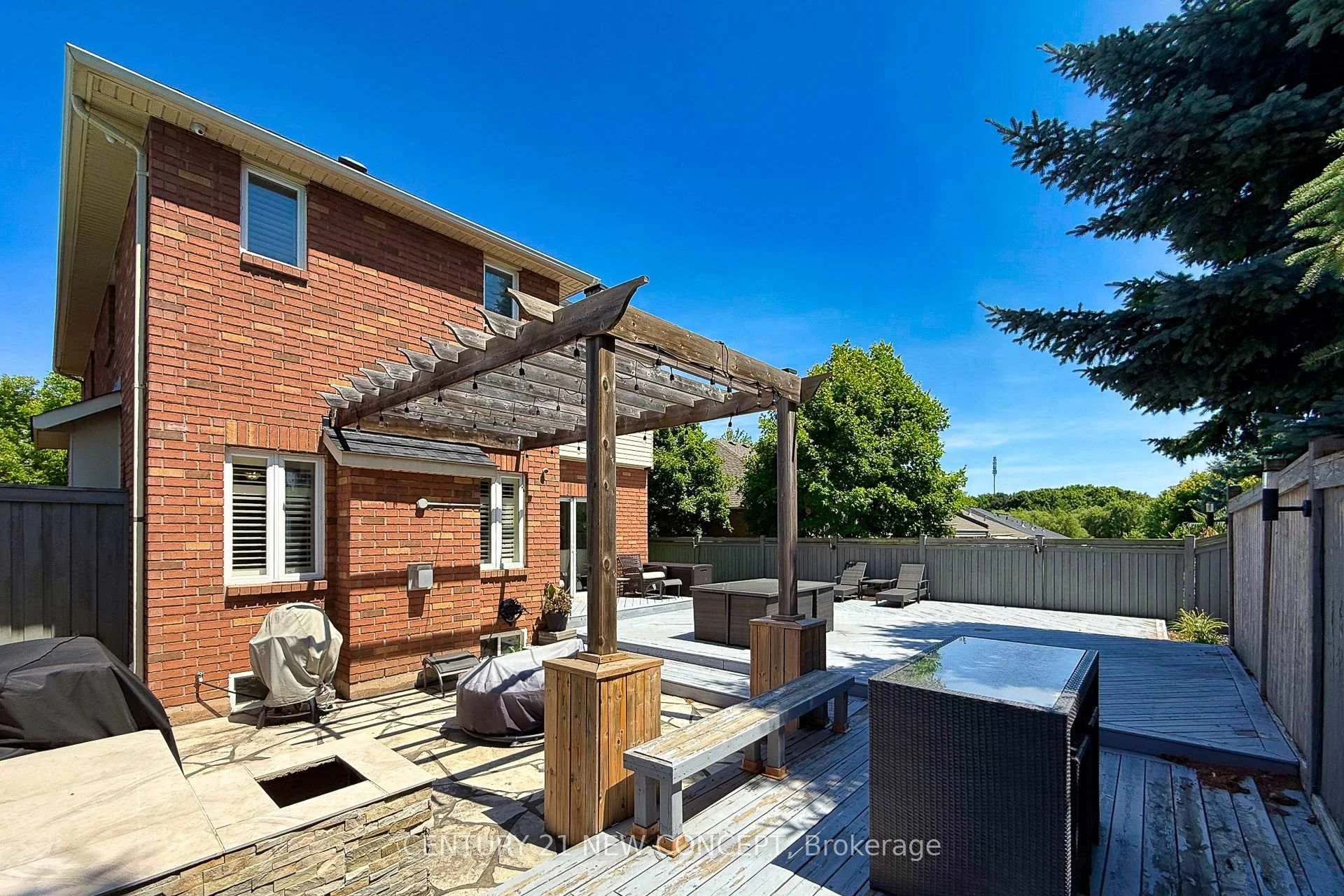 Photo 27 of 2587 Carberry Way, Oakville, Westmount — HOMEH