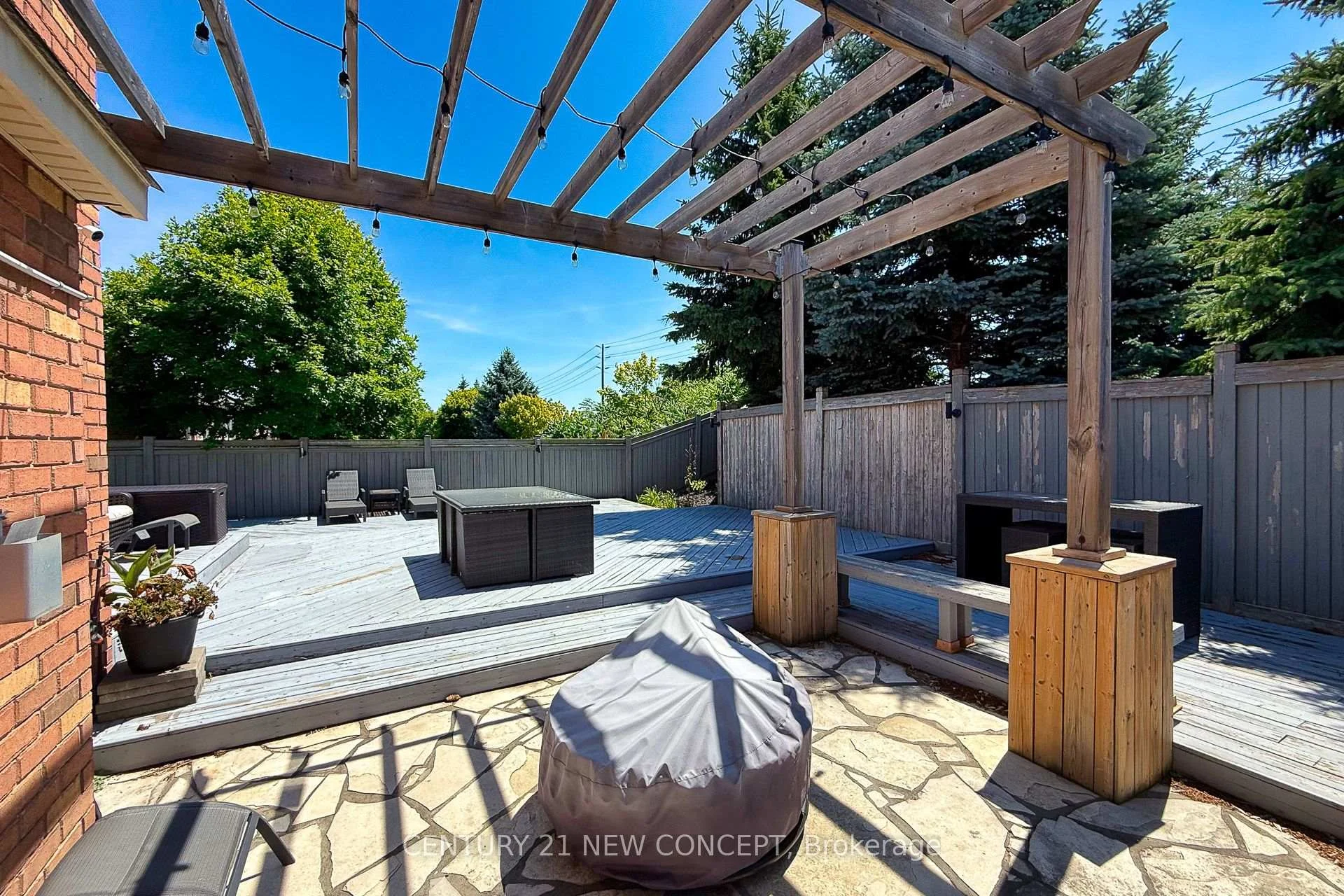 Photo 30 of 2587 Carberry Way, Oakville, Westmount — HOMEH