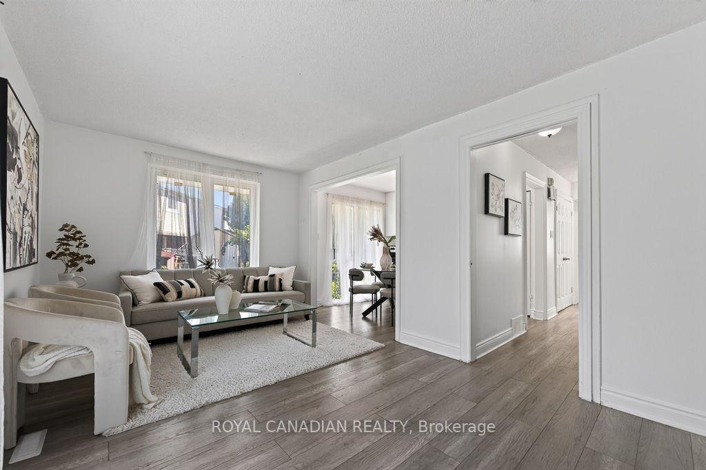 Photo 16 of 6 Damascus Drive, Etobicoke, West Humber-Clairville — HOMEH