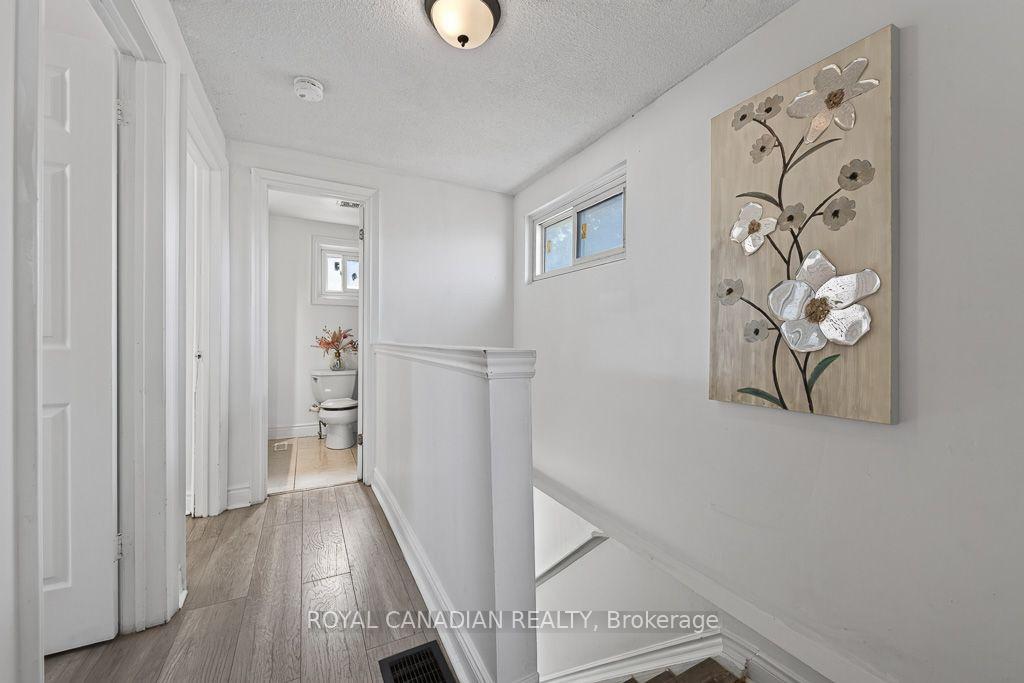 Photo 30 of 6 Damascus Drive, Etobicoke, West Humber-Clairville — HOMEH