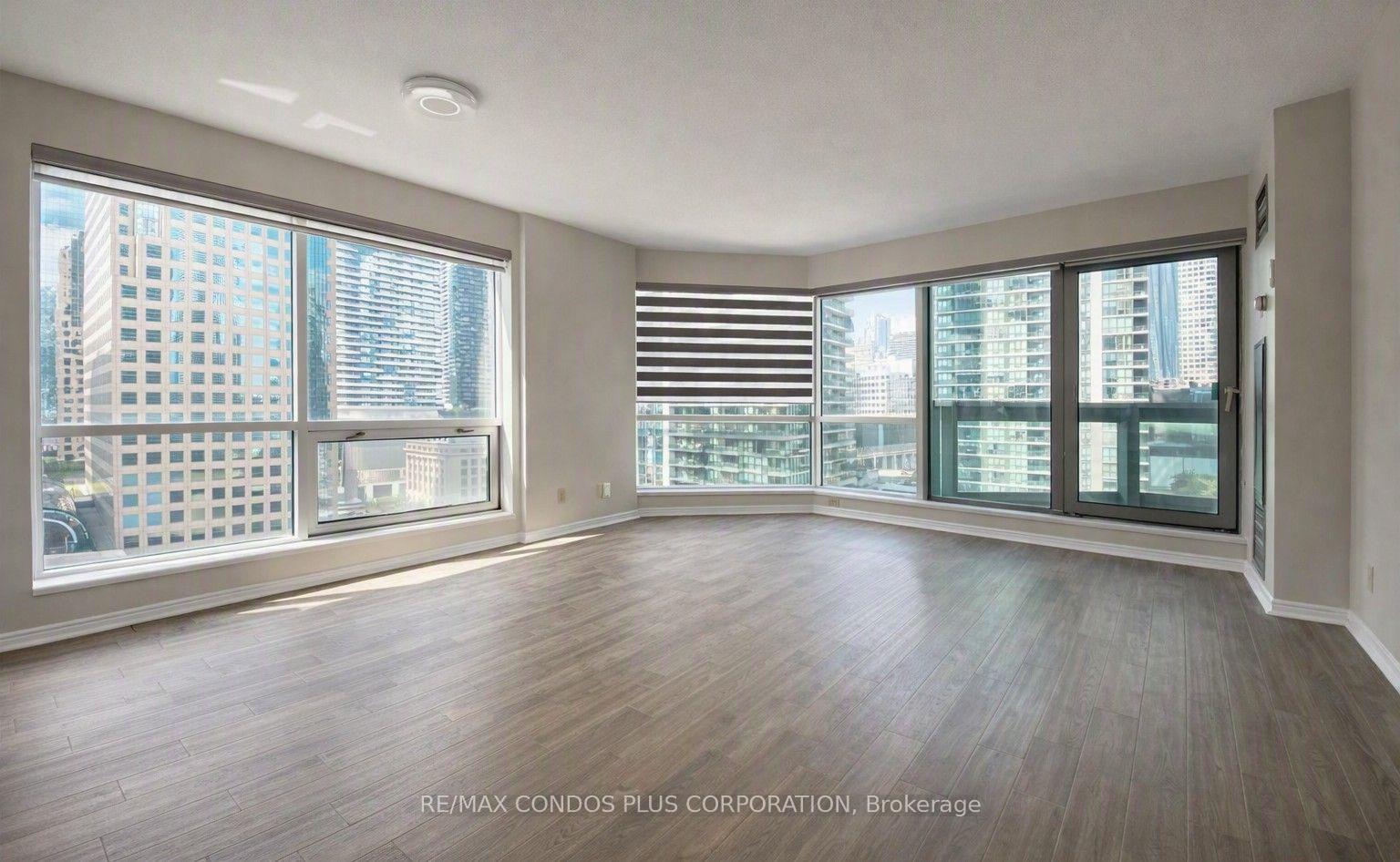 Photo 2 of Unit 1211, 10 Queens Quay W, Toronto, Waterfront Communities — HOMEH