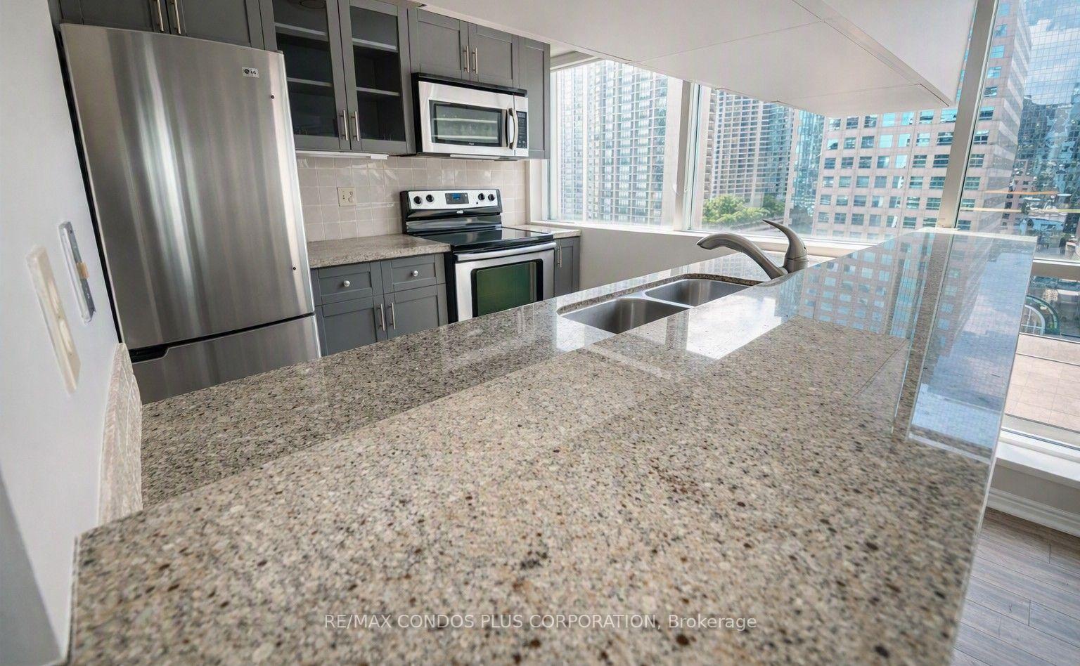 Photo 9 of Unit 1211, 10 Queens Quay W, Toronto, Waterfront Communities — HOMEH