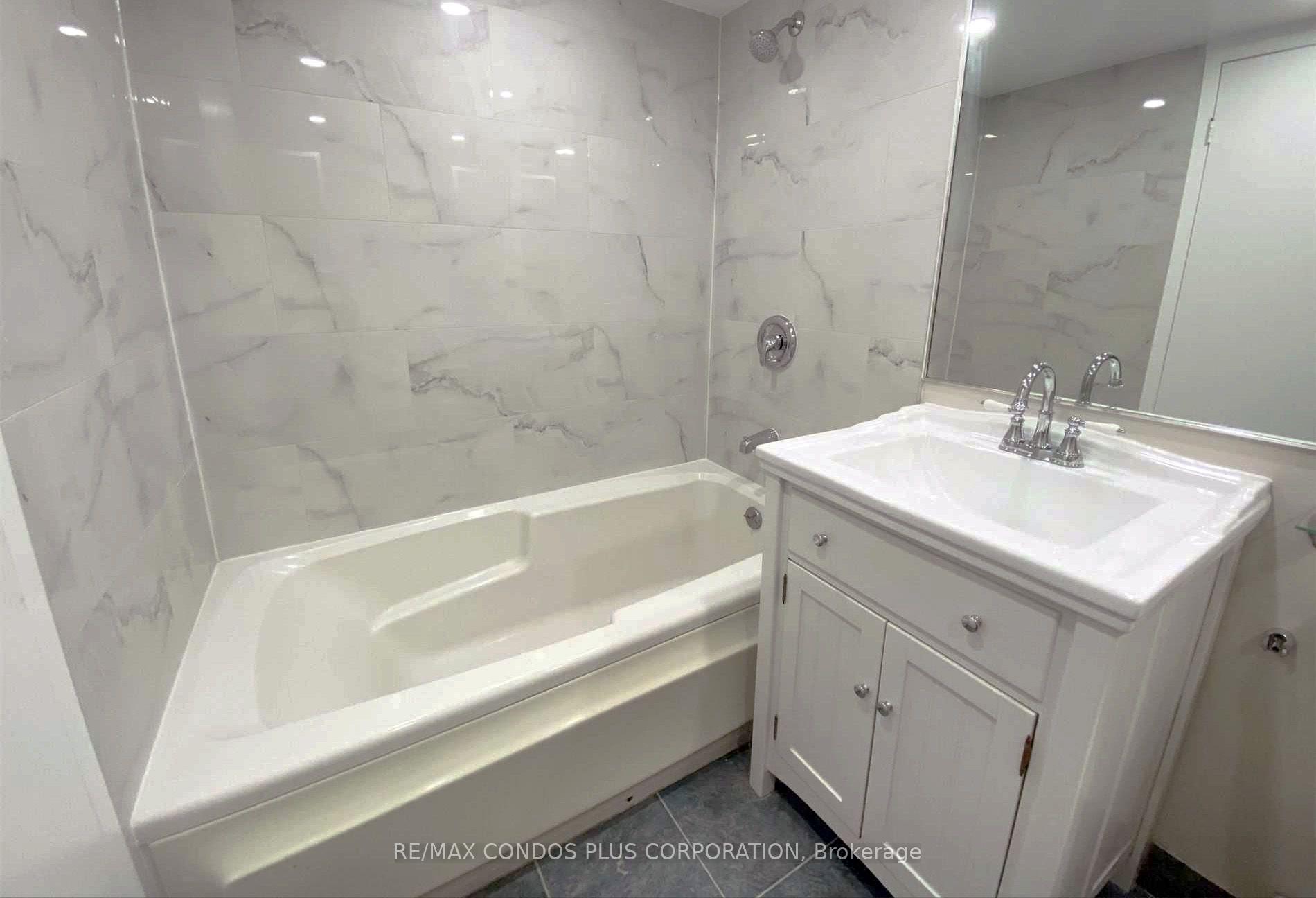 Photo 18 of Unit 1211, 10 Queens Quay W, Toronto, Waterfront Communities — HOMEH