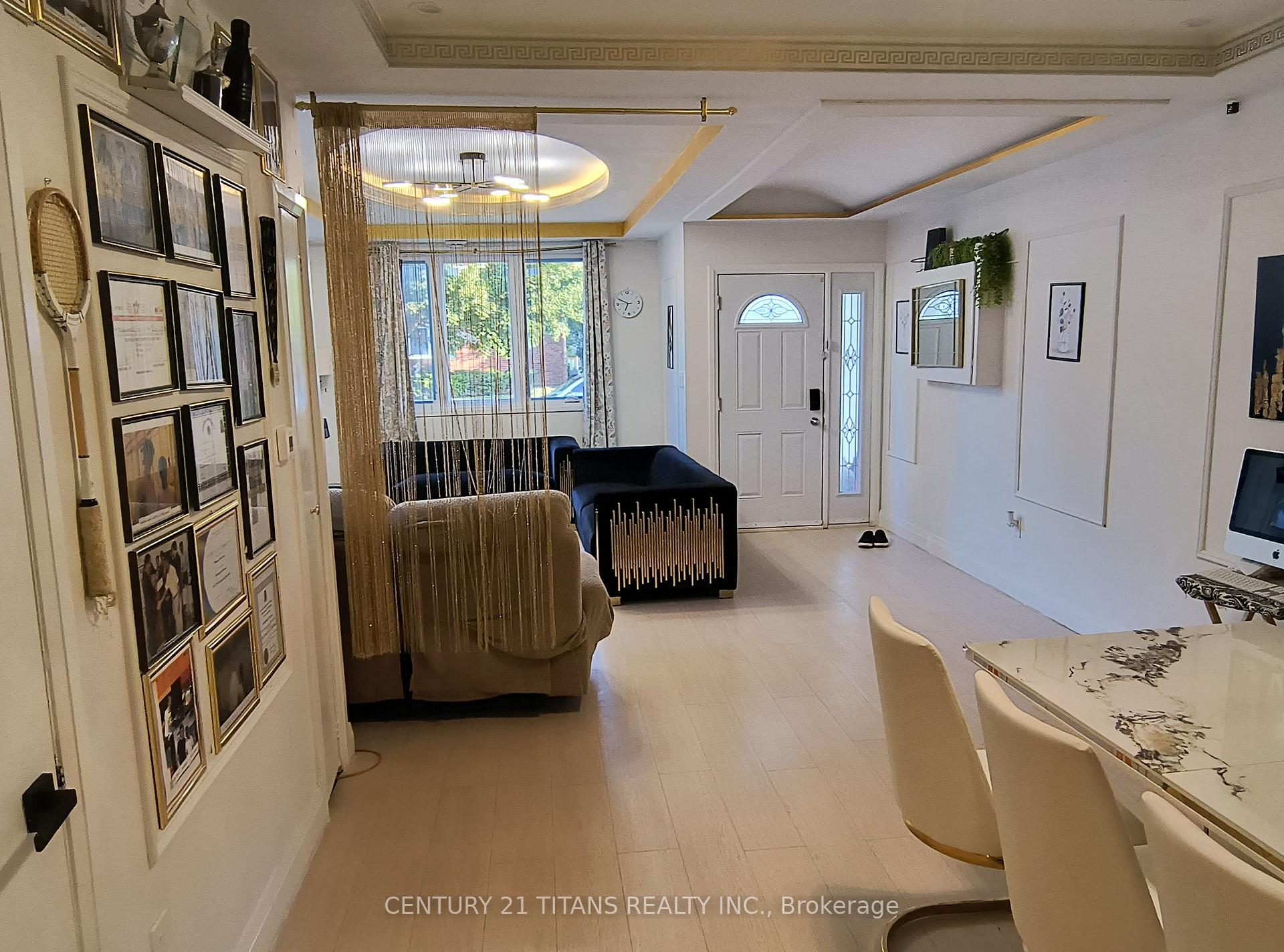 Photo 6 of 127 Wellington Street E, Chatham-Kent, Chatham — HOMEH