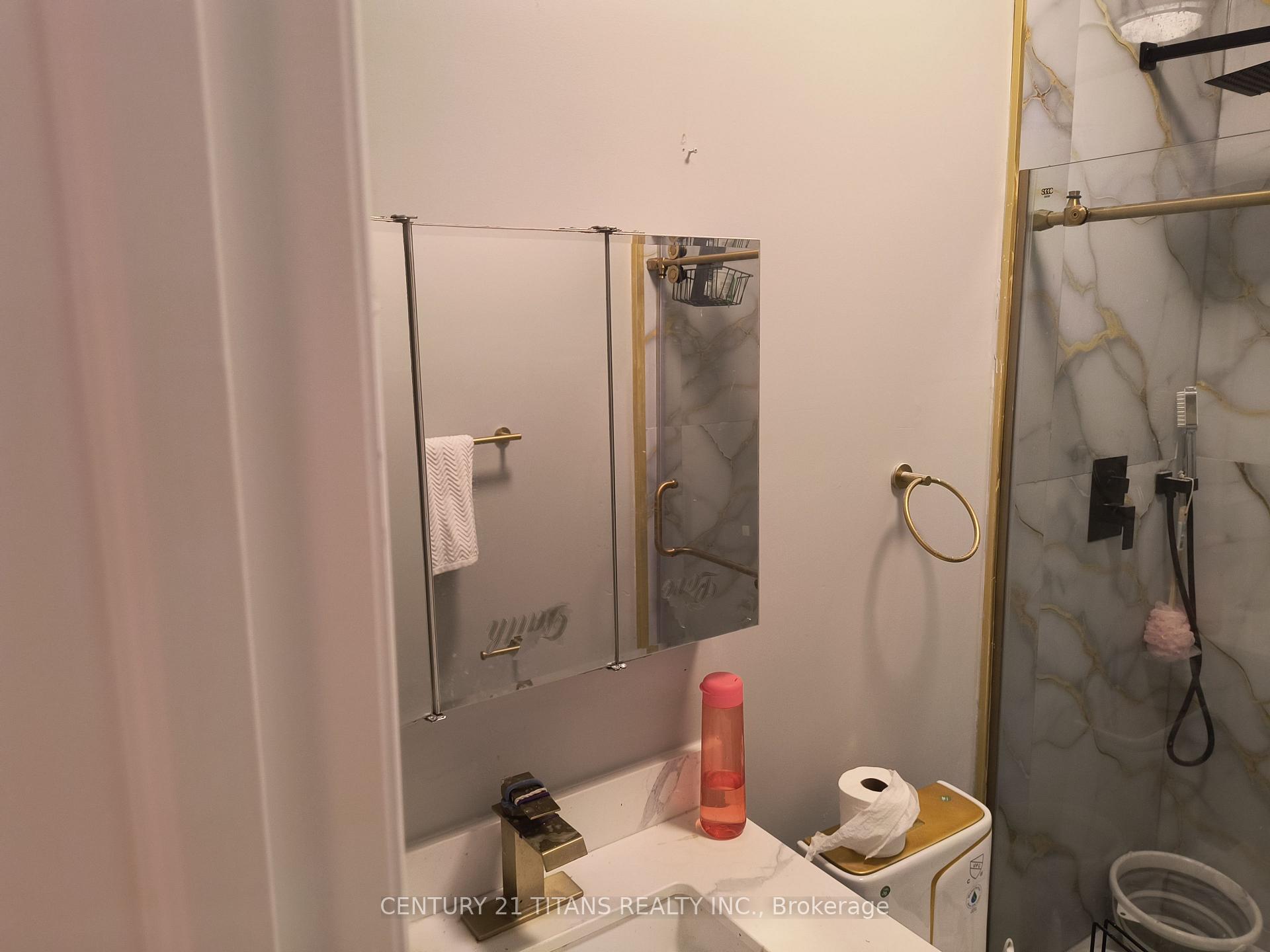 Photo 9 of 127 Wellington Street E, Chatham-Kent, Chatham — HOMEH