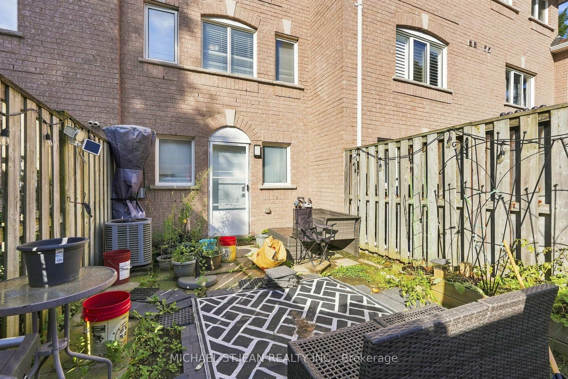 Photo 41 of 51 Mount Dennis Drive, North York, Mount Dennis — HOMEH