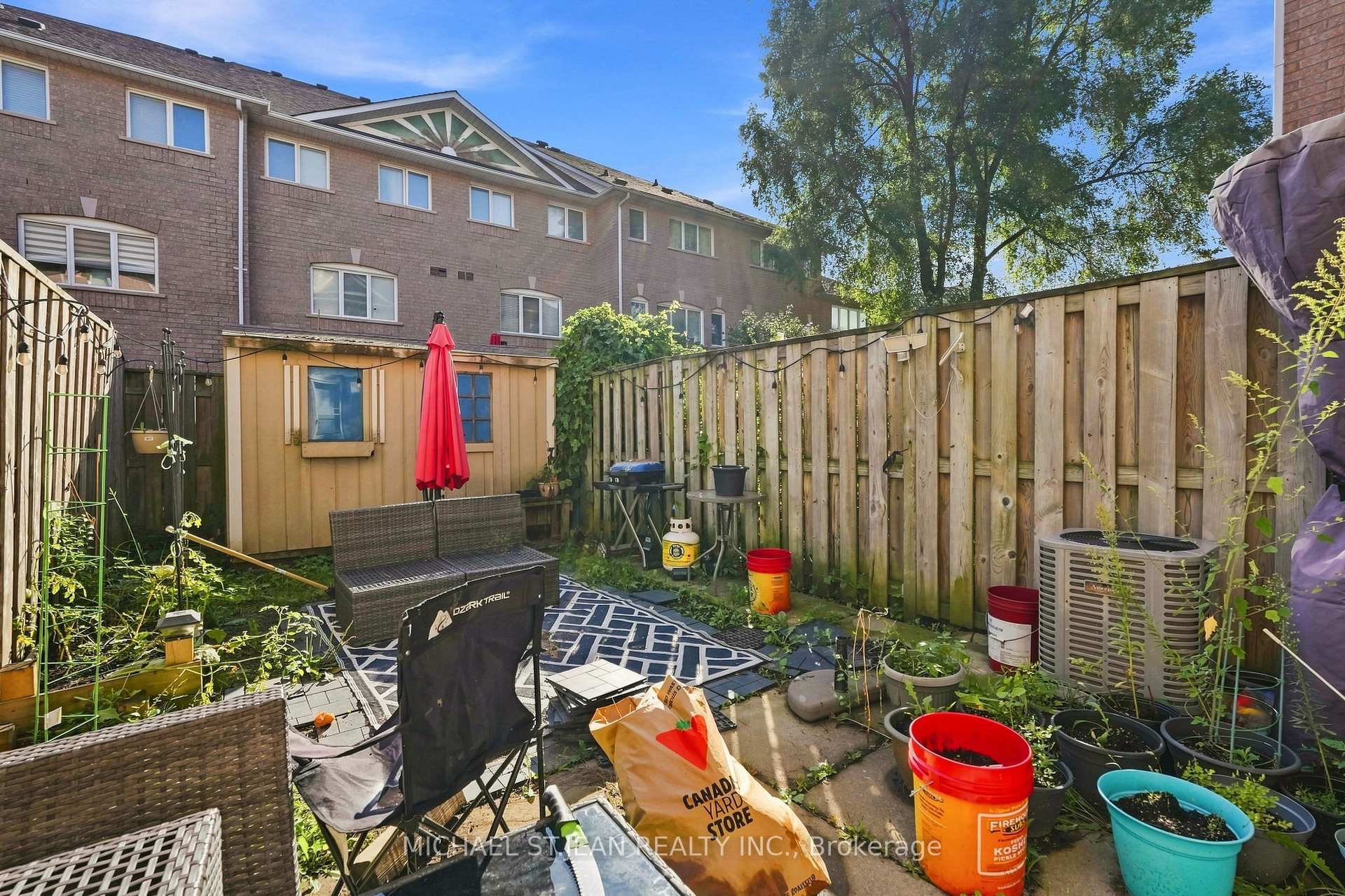 Photo 42 of 51 Mount Dennis Drive, North York, Mount Dennis — HOMEH