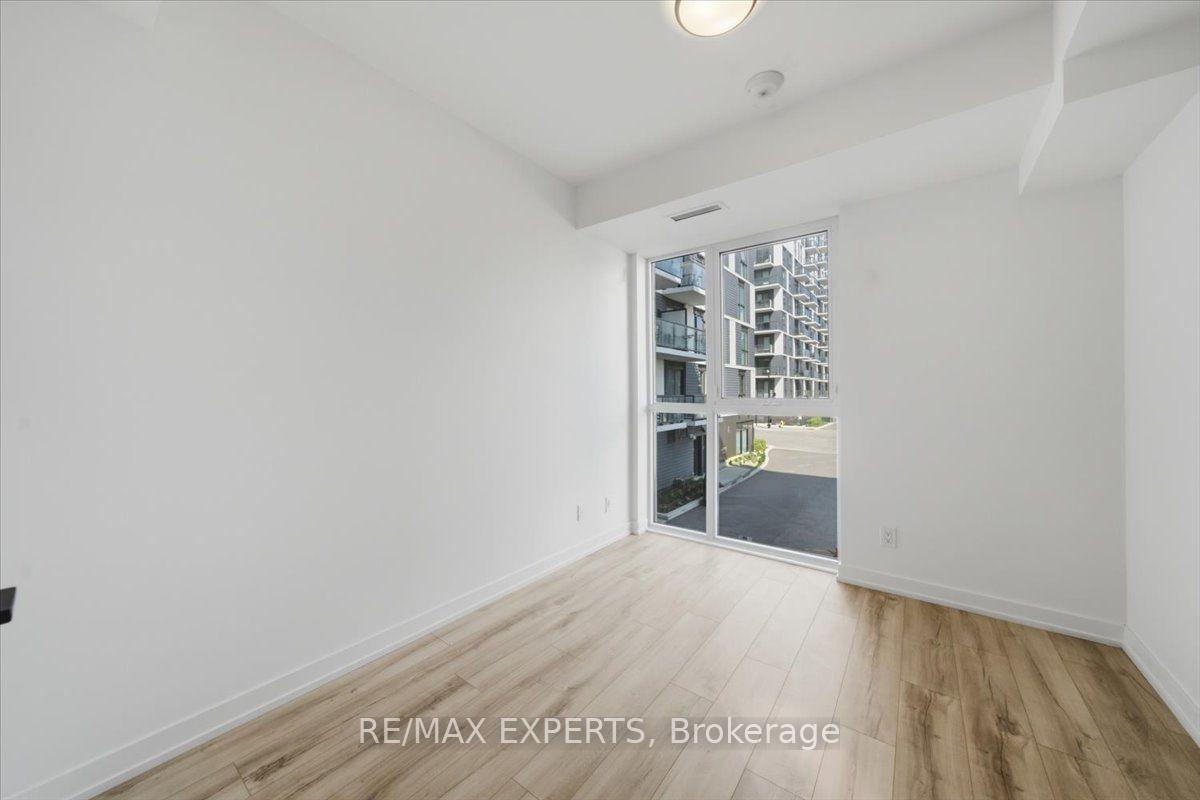 Photo 16 of Unit 203, 335 Wheat Boom Drive, Oakville, Joshua Meadows — HOMEH