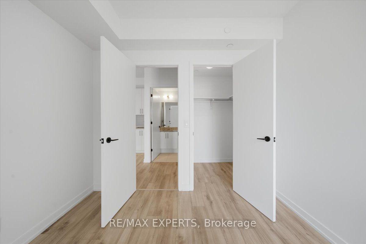 Photo 17 of Unit 203, 335 Wheat Boom Drive, Oakville, Joshua Meadows — HOMEH