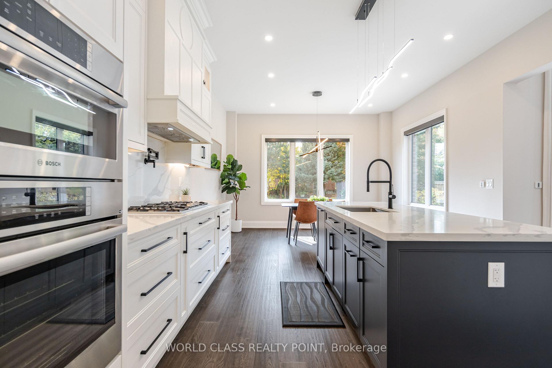 Photo 11 of 560 Woodview Road, Burlington, Roseland — HOMEH