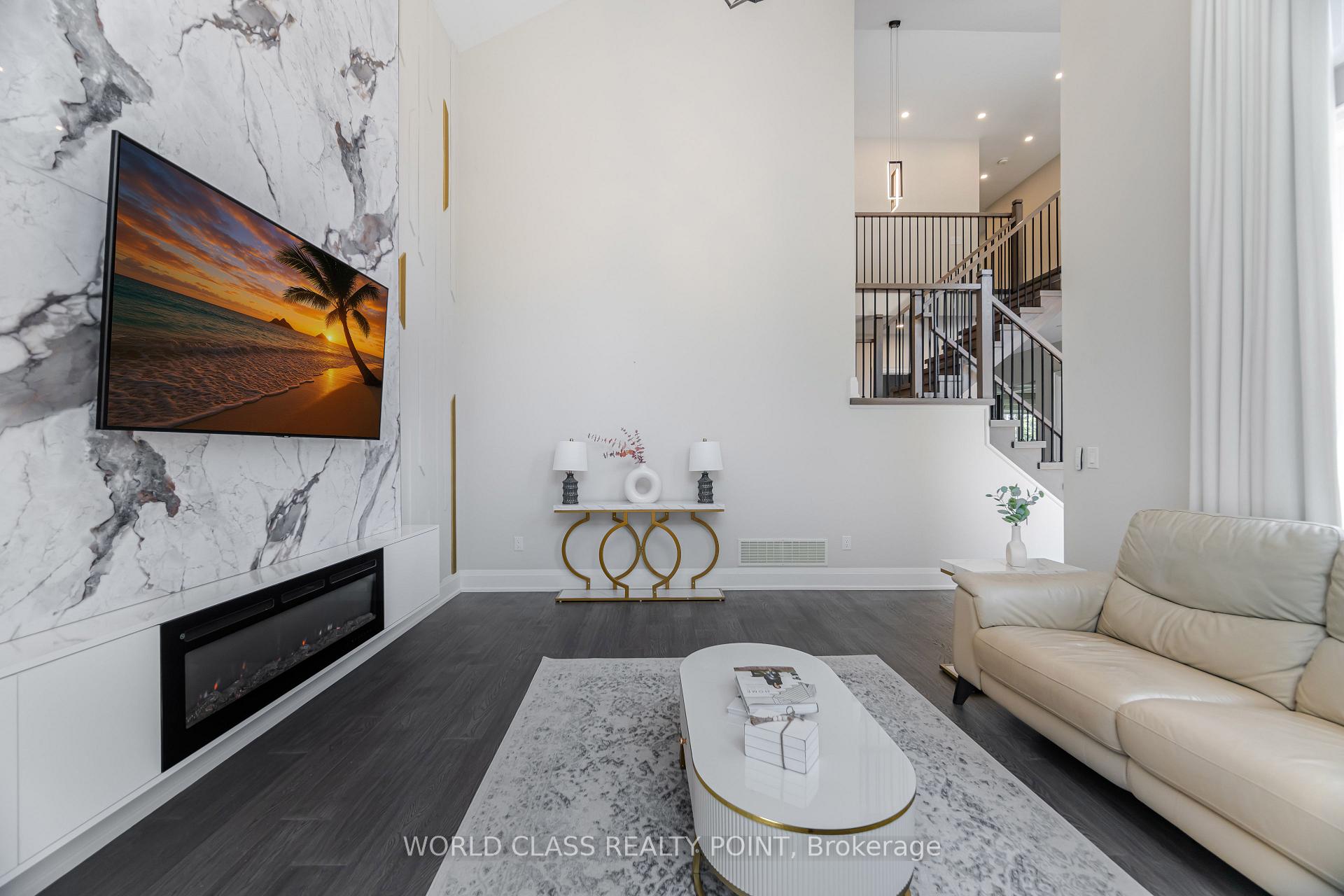 Photo 16 of 560 Woodview Road, Burlington, Roseland — HOMEH