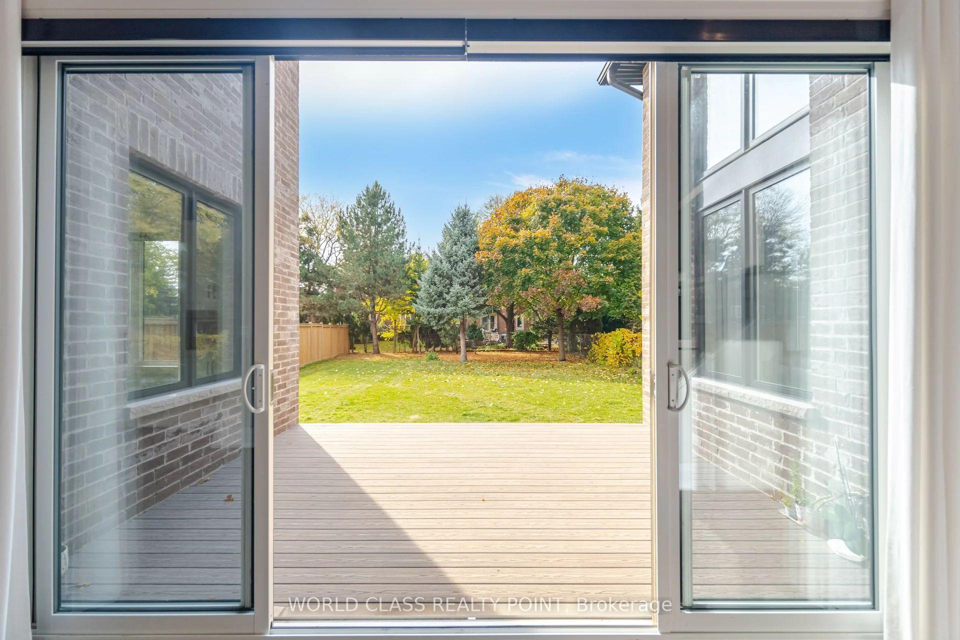 Photo 28 of 560 Woodview Road, Burlington, Roseland — HOMEH