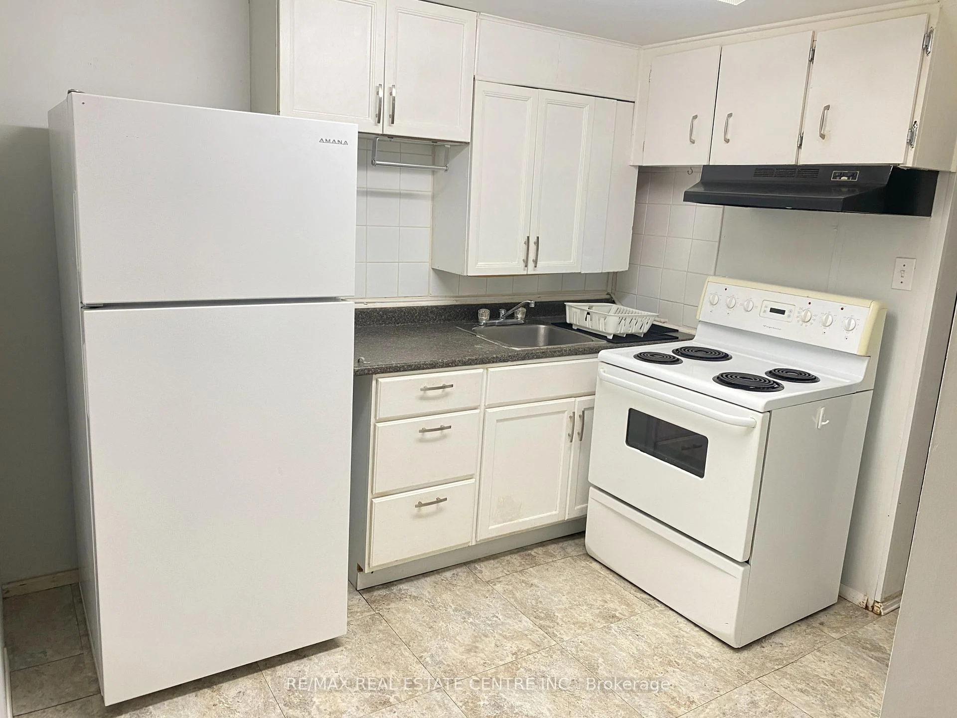 Photo 4 of 125 Rutherford Road N, Brampton, Madoc — HOMEH