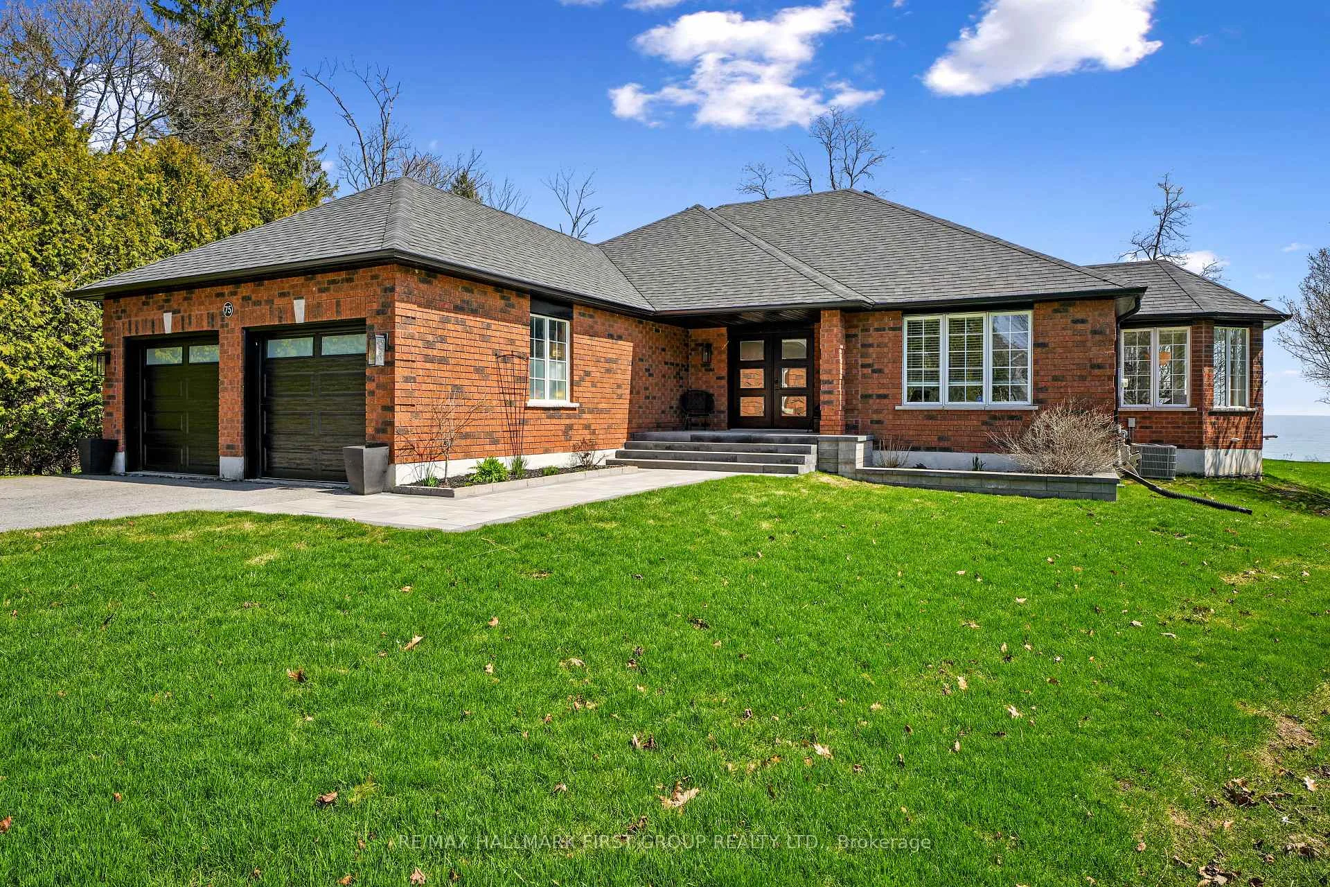 Photo 3 of 75 East House Crescent, Cobourg — HOMEH