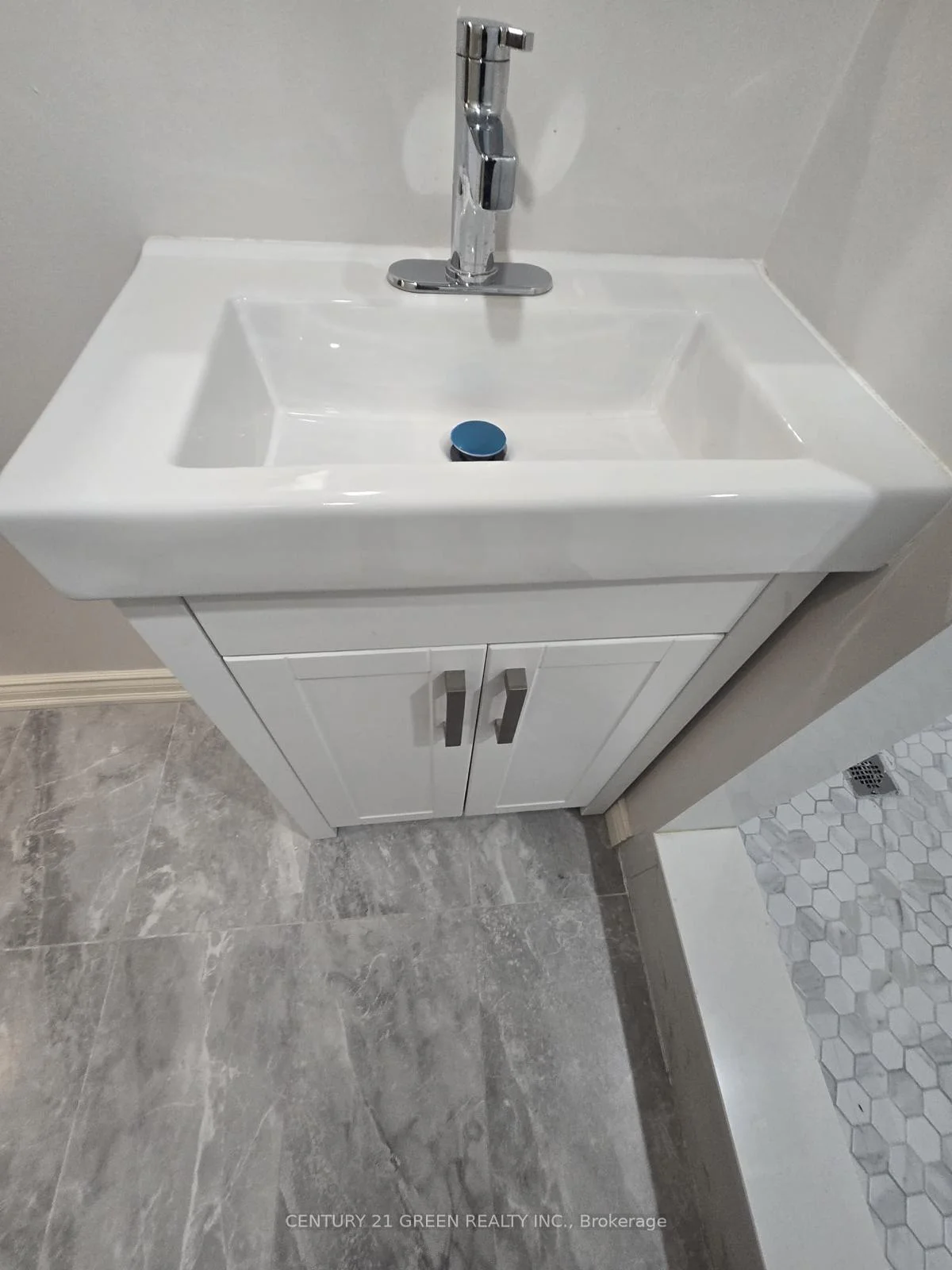 Photo 14 of Unit Upper, 2483 Old Brompton Way, Oakville, Westmount — HOMEH