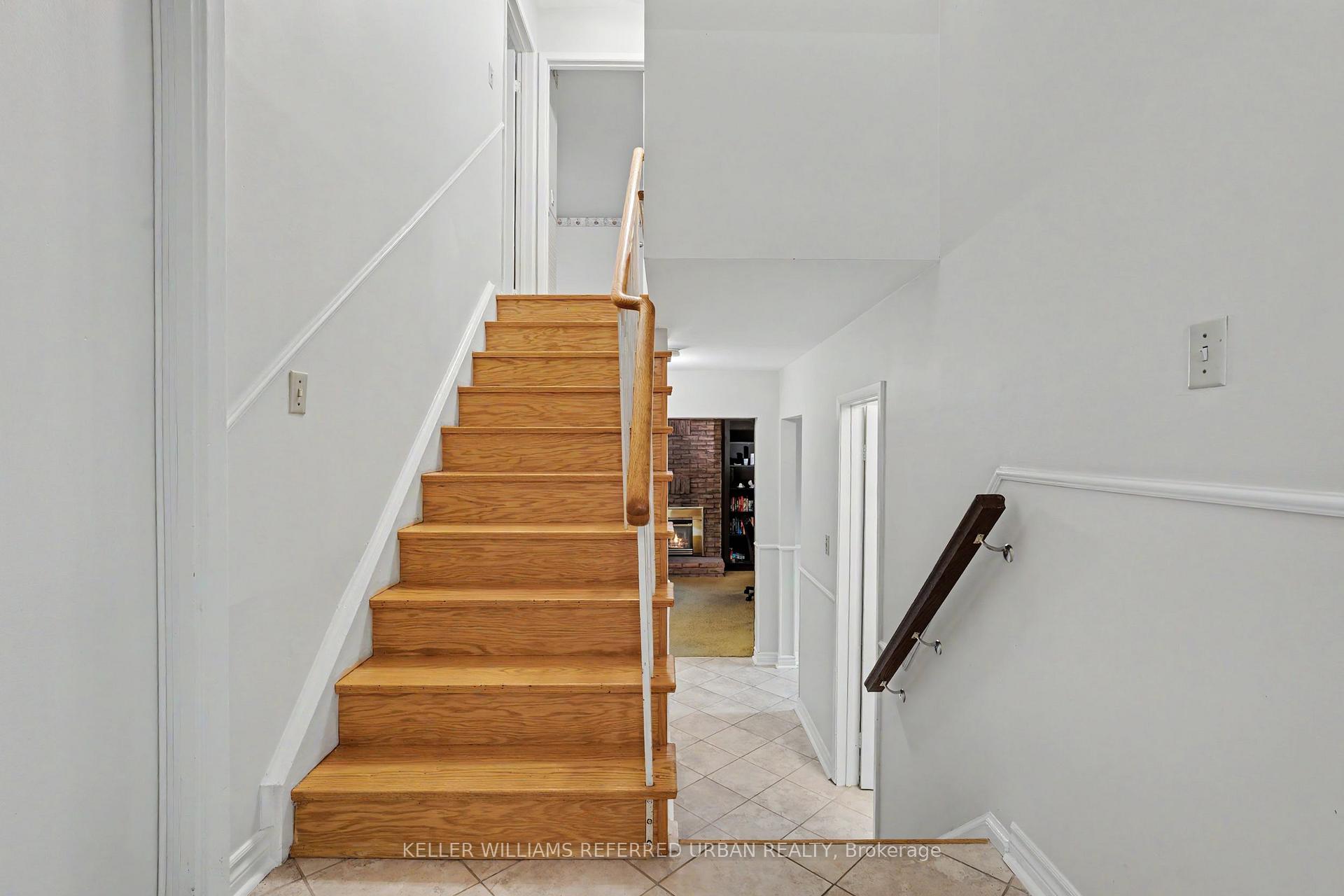 Photo 26 of 2653 Constable Road, Mississauga, Clarkson — HOMEH