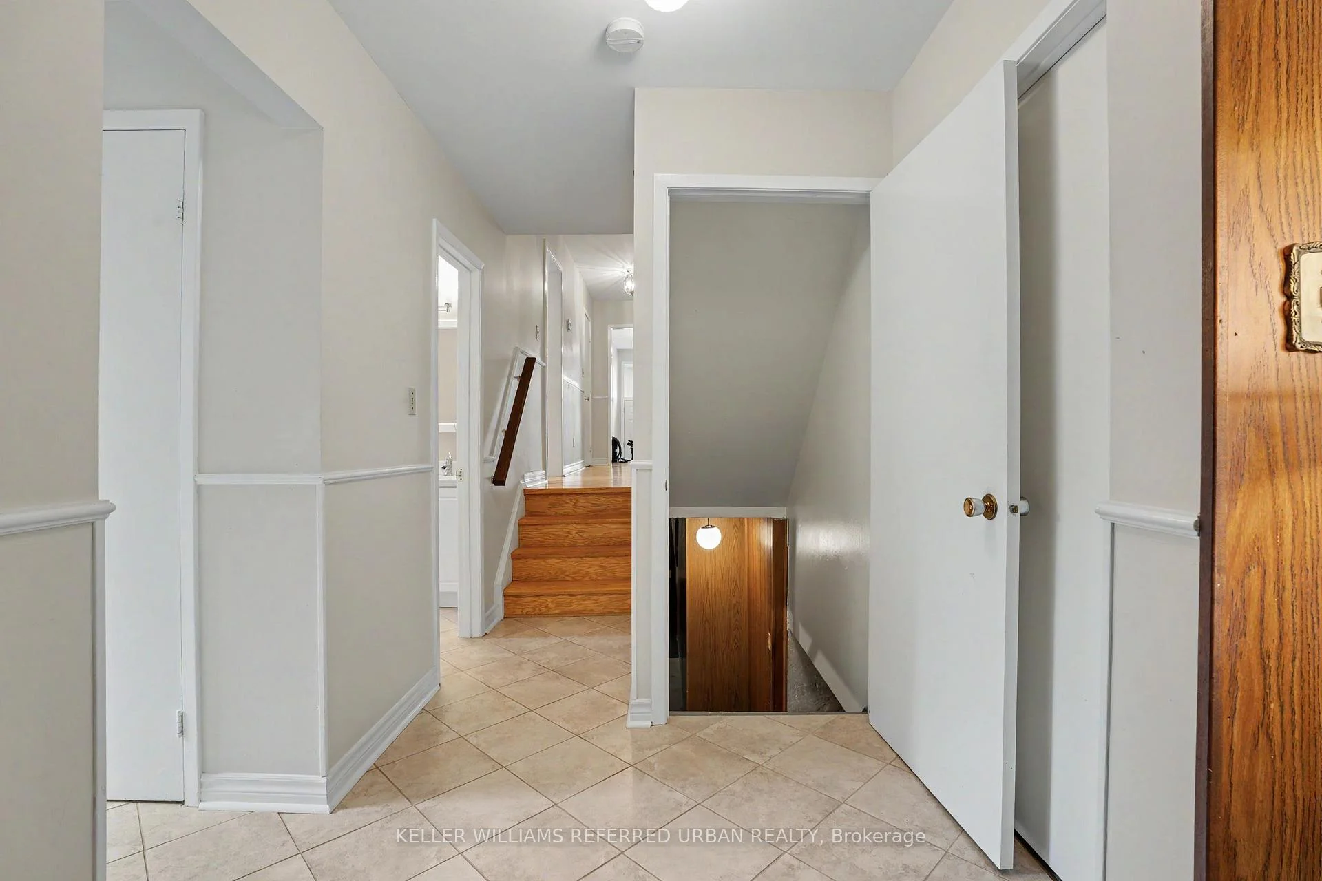 Photo 51 of 2653 Constable Road, Mississauga, Clarkson — HOMEH