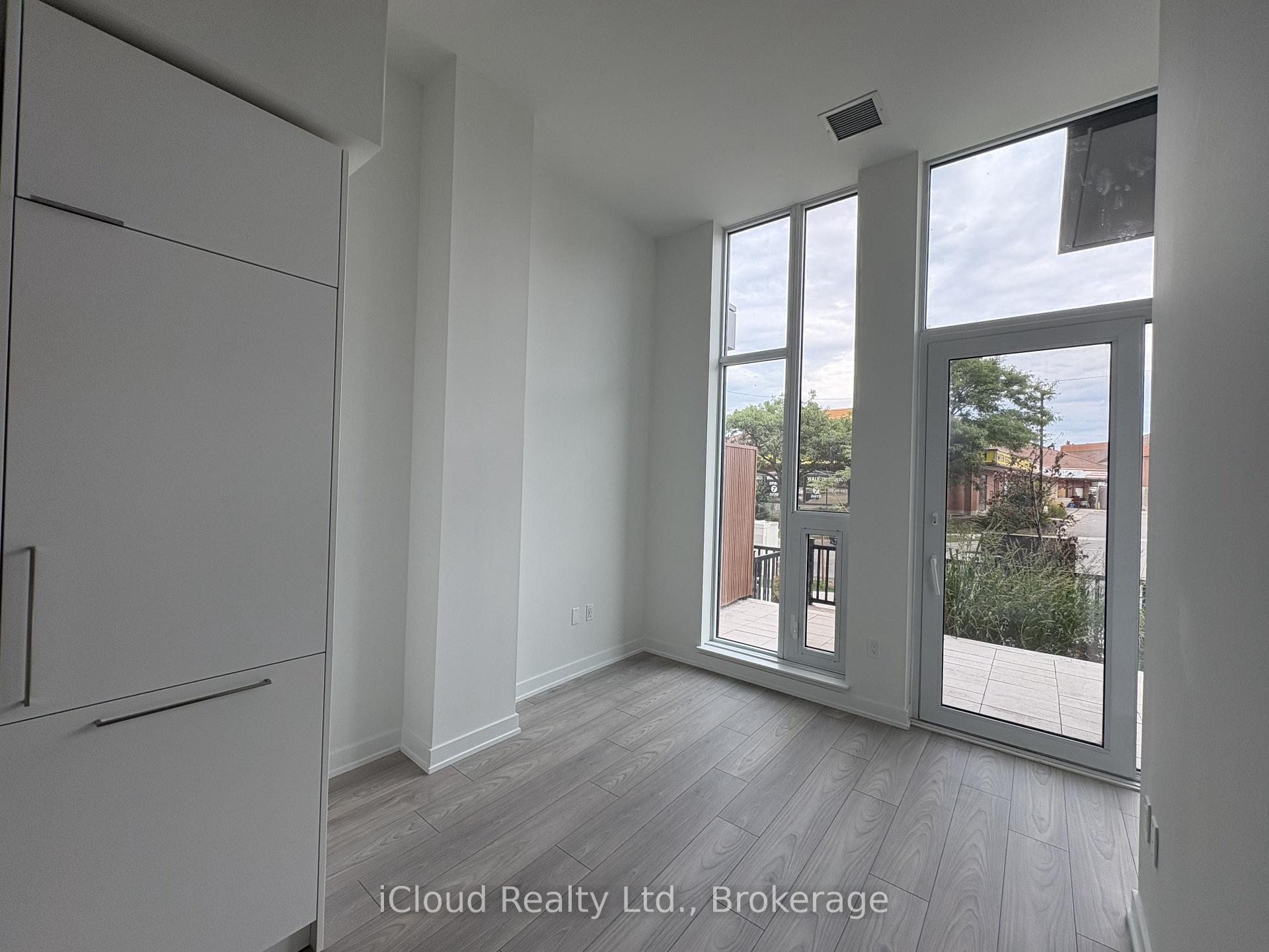 Photo 7 of Unit TH 02, 1 Fairview Road, Mississauga, Mississauga Valleys — HOMEH